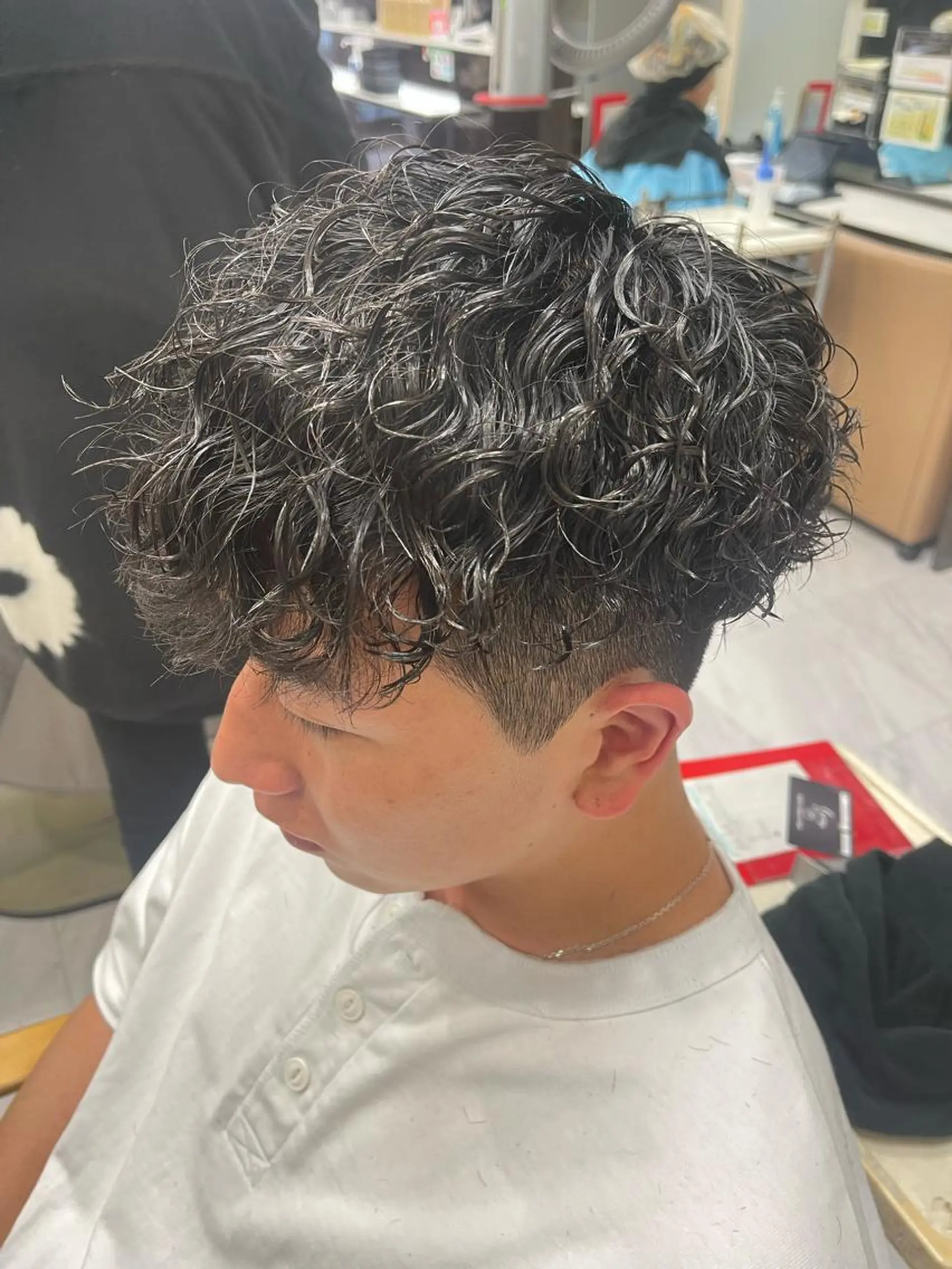 ショート パーマ メンズ マッシュ メンズパーマ ツイストスパイラルパーマ 刈り上げ スパイラルパーマ カット パーマ トリートメント ❄️メンズカット 落合諒❄️のヘアスタイル