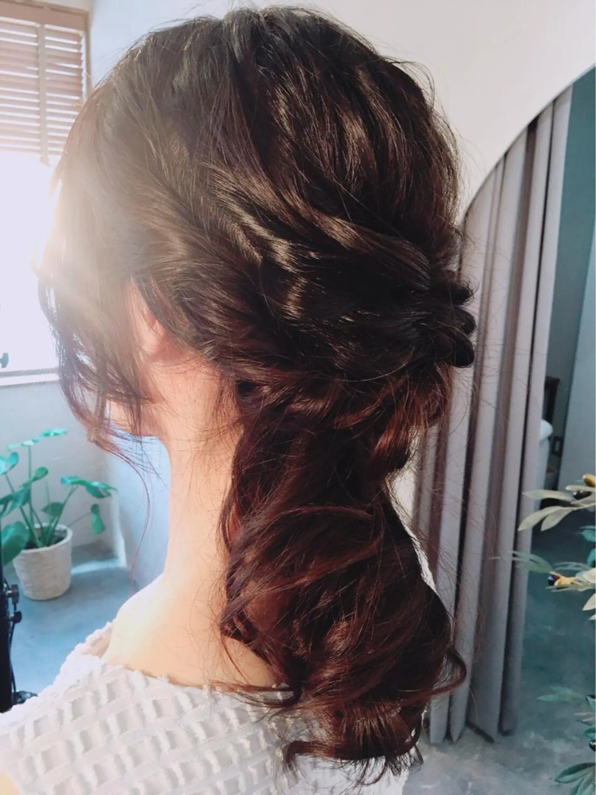 ヘアアレンジ 美容室 3piece 個室マツエクroom所属・高津3ピースドライ ヘッドスパ・ヒゲ脱毛のエステ・リラクイメージ