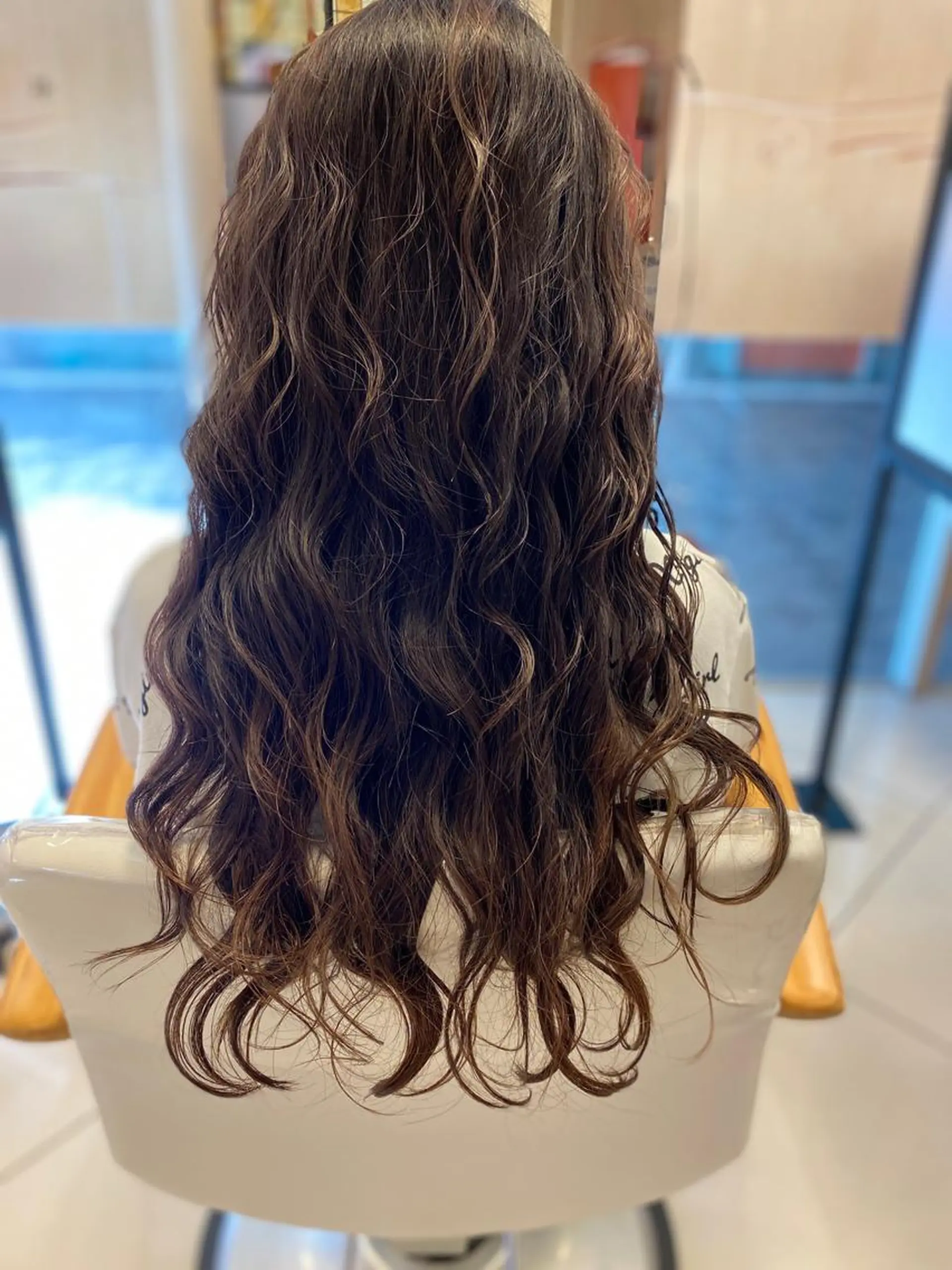 ロング ヘアカラー ヘッドスパ セラ町田店所属・へんみ みかのヘアスタイル