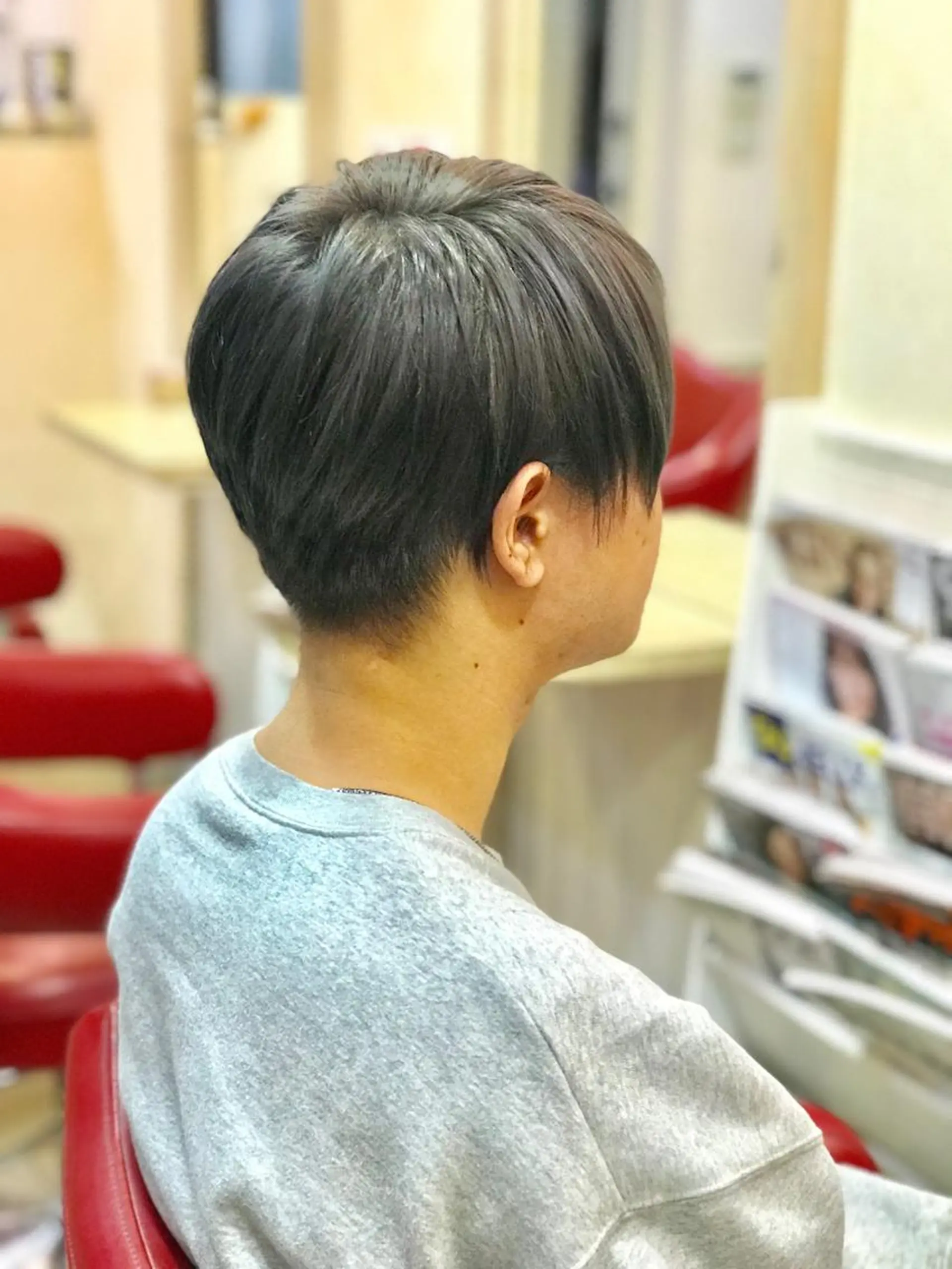 ショート カラー メンズ ヘアカラー トリートメント 渋谷宮益坂 omoのヘアスタイル