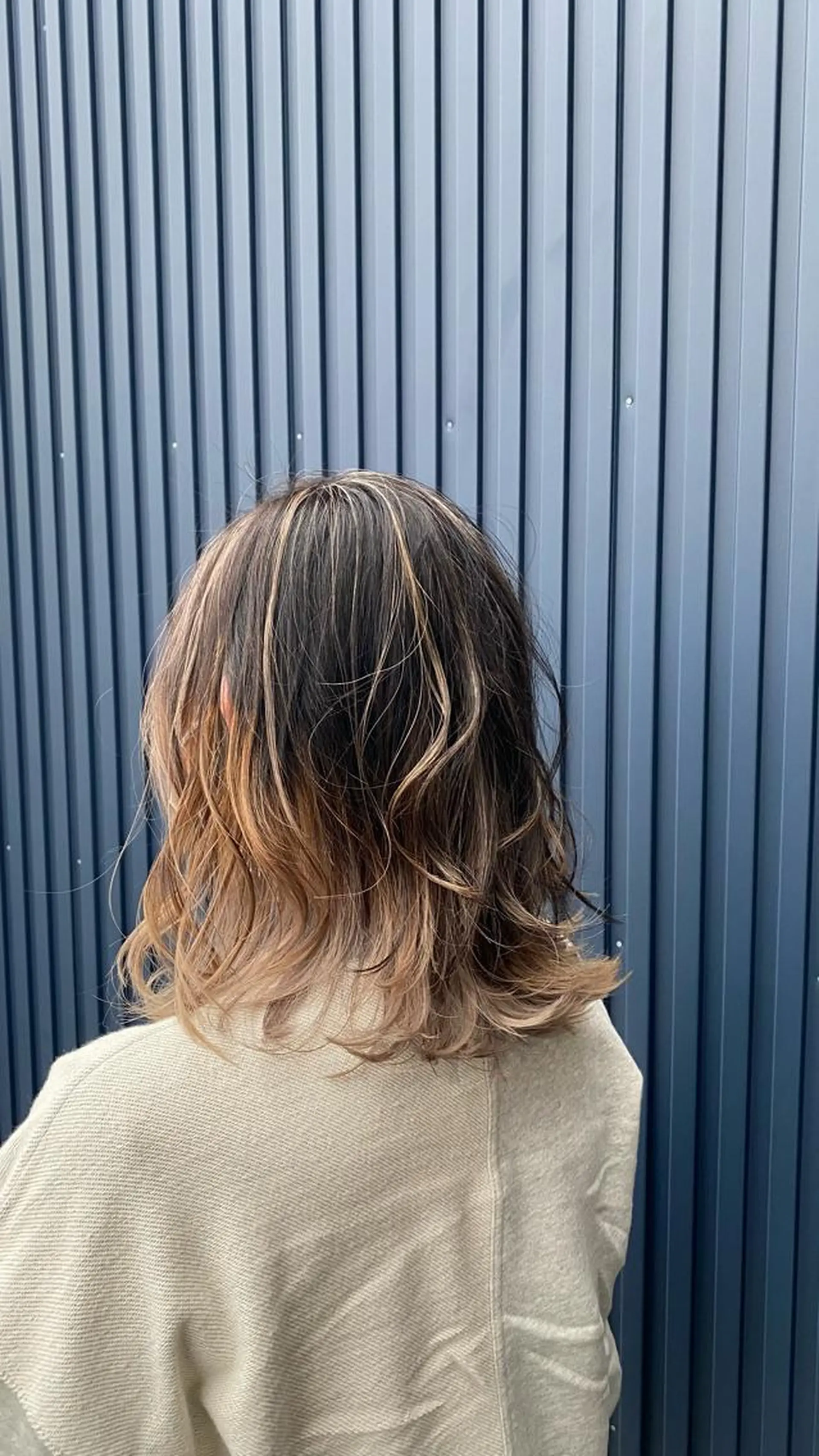 カラー バレイヤージュ 浅野  勇貴のヘアスタイル