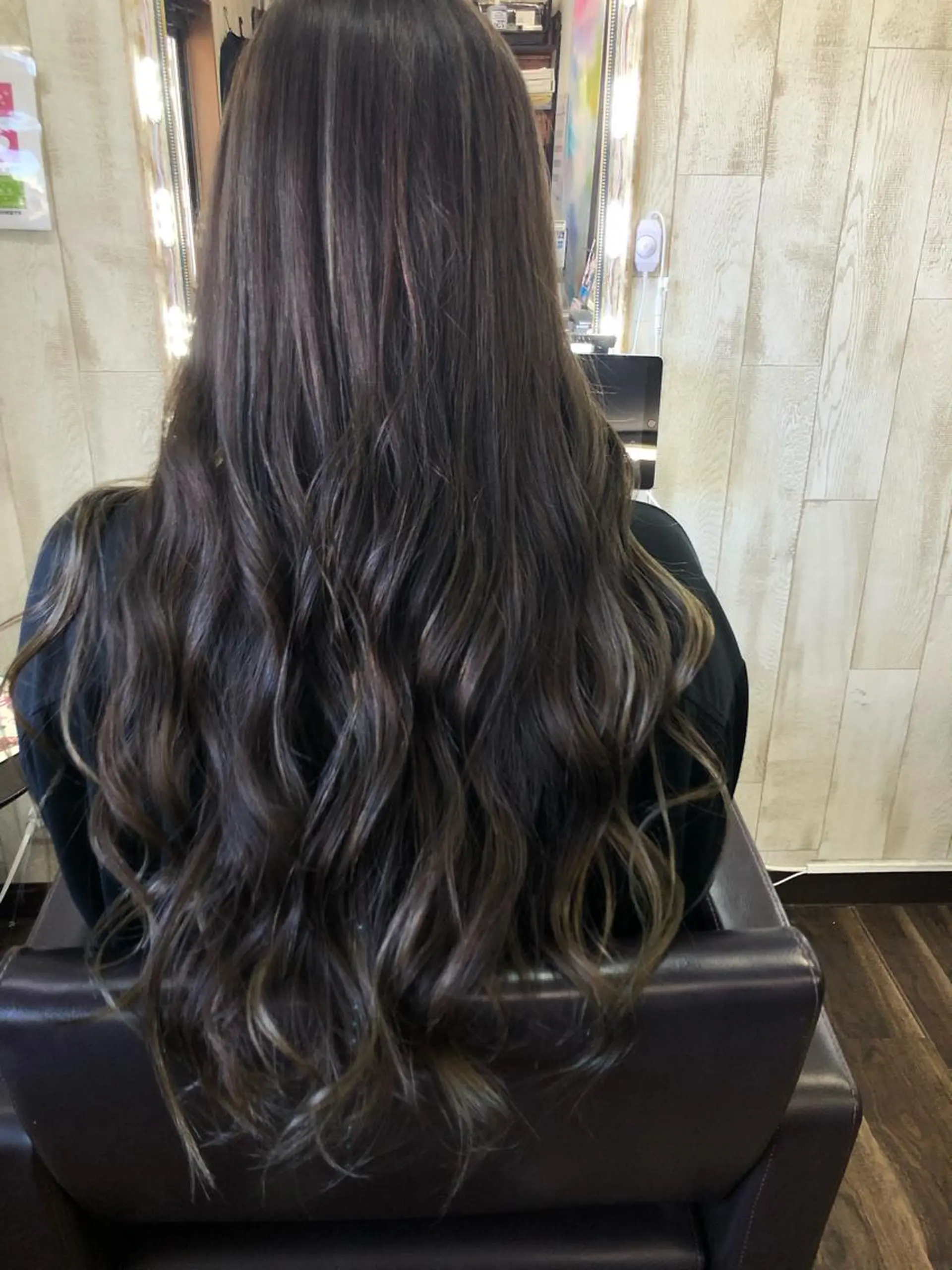 ロング カラー モリナガ ヒトミのヘアスタイル