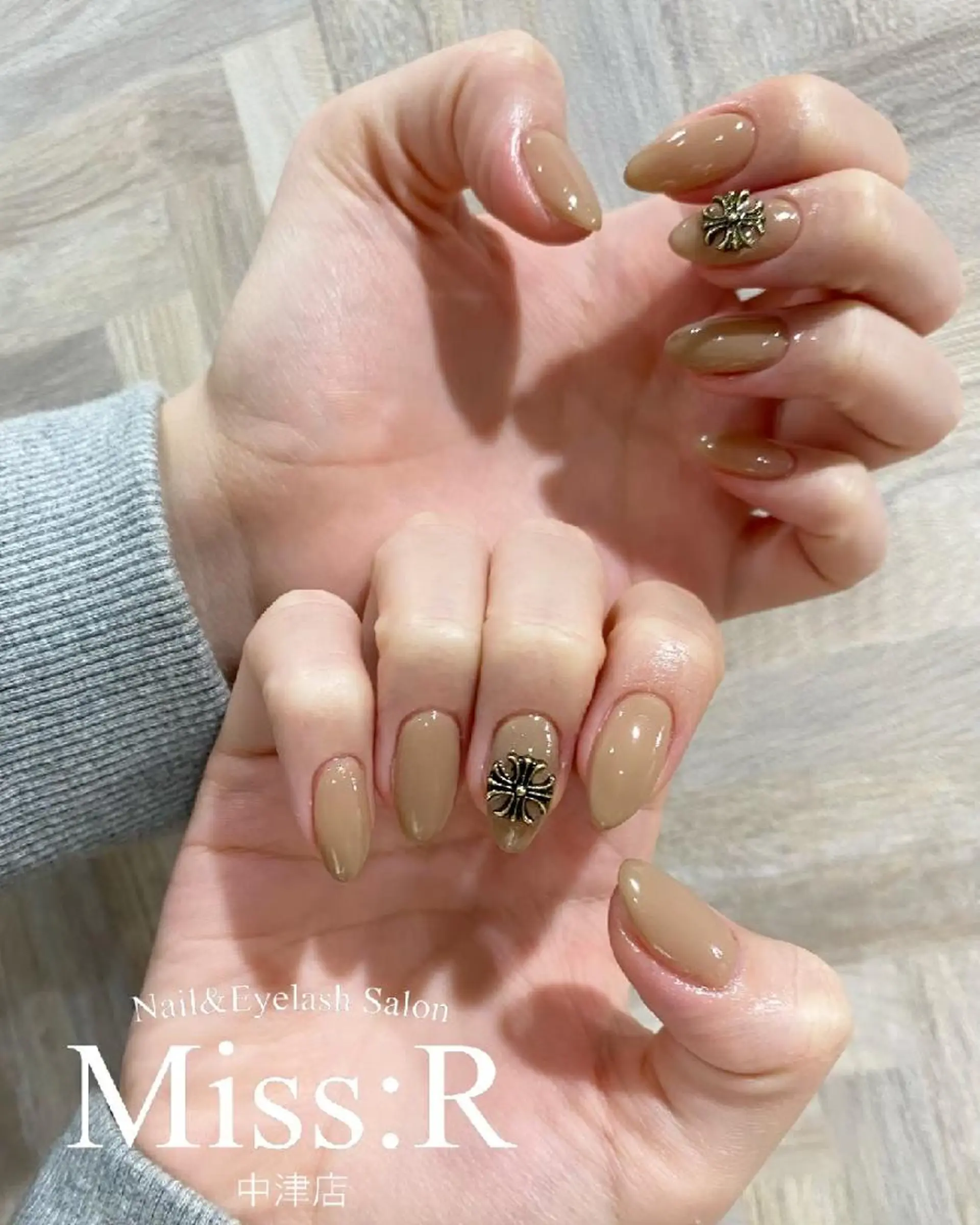 ネイル アートネイル ジェルネイル パラジェル ハンドネイル Miss:R  中津店 所属・稲岡 麻里亜のネイルデザイン