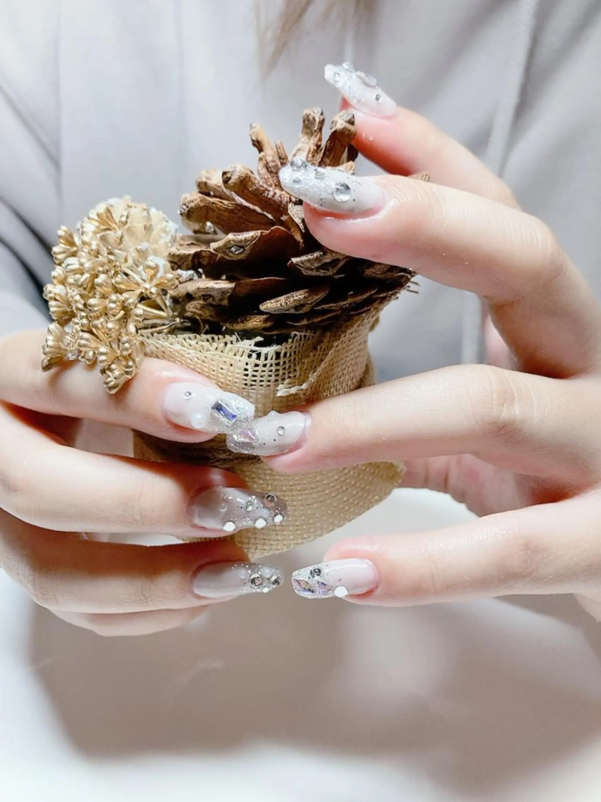 ネイル フットネイル ジェルネイル 持ち込み ニュアンスネイル ワンカラーネイル YunAsu ひぃちゃんのエステ・リラクイメージ