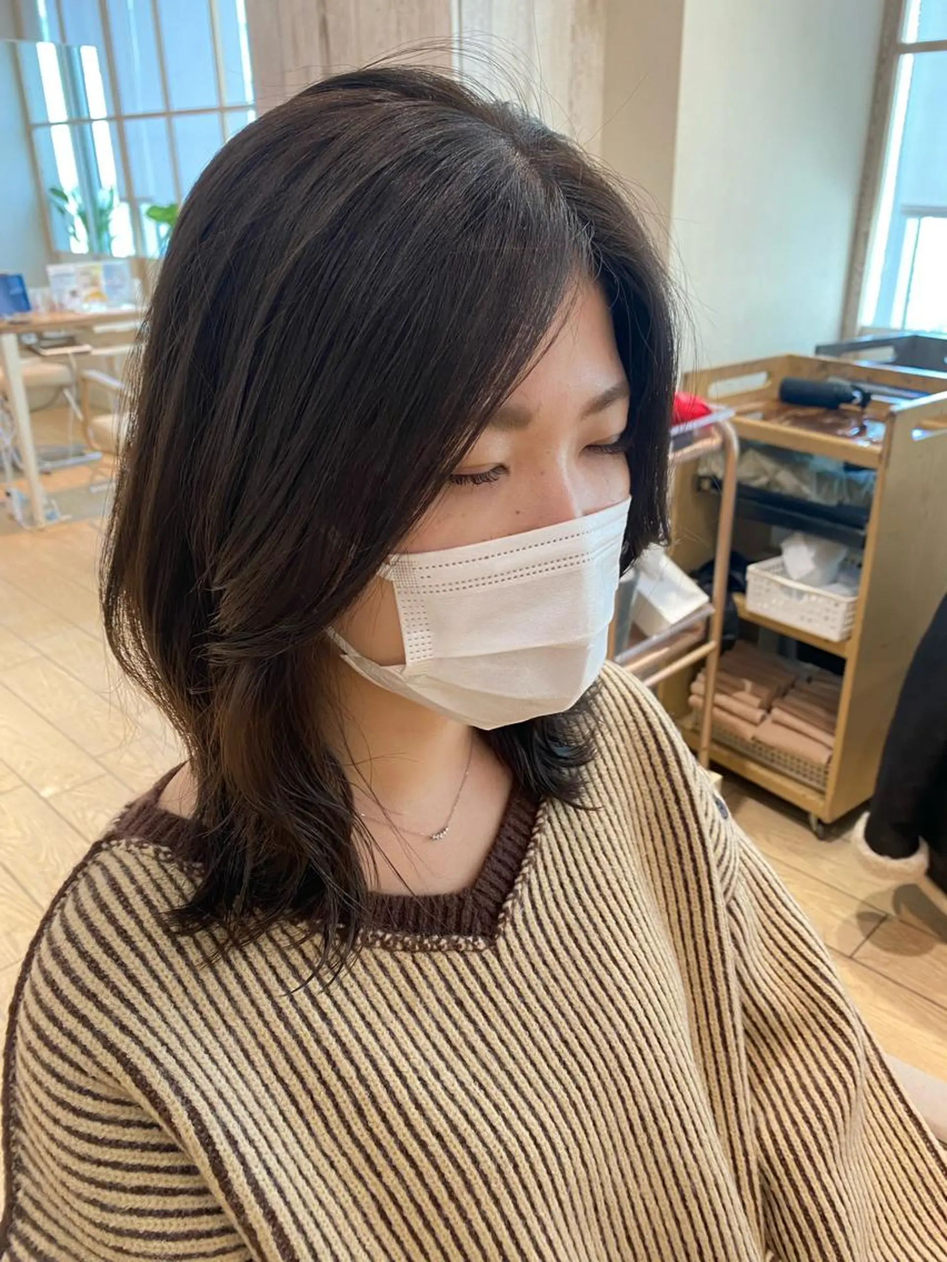 ミディアム くびれヘア 顔まわりレイヤー 顔周りカット レイヤーカット 顔周り/くびれヘア 韓国ヘア💕風間るなのヘアスタイル