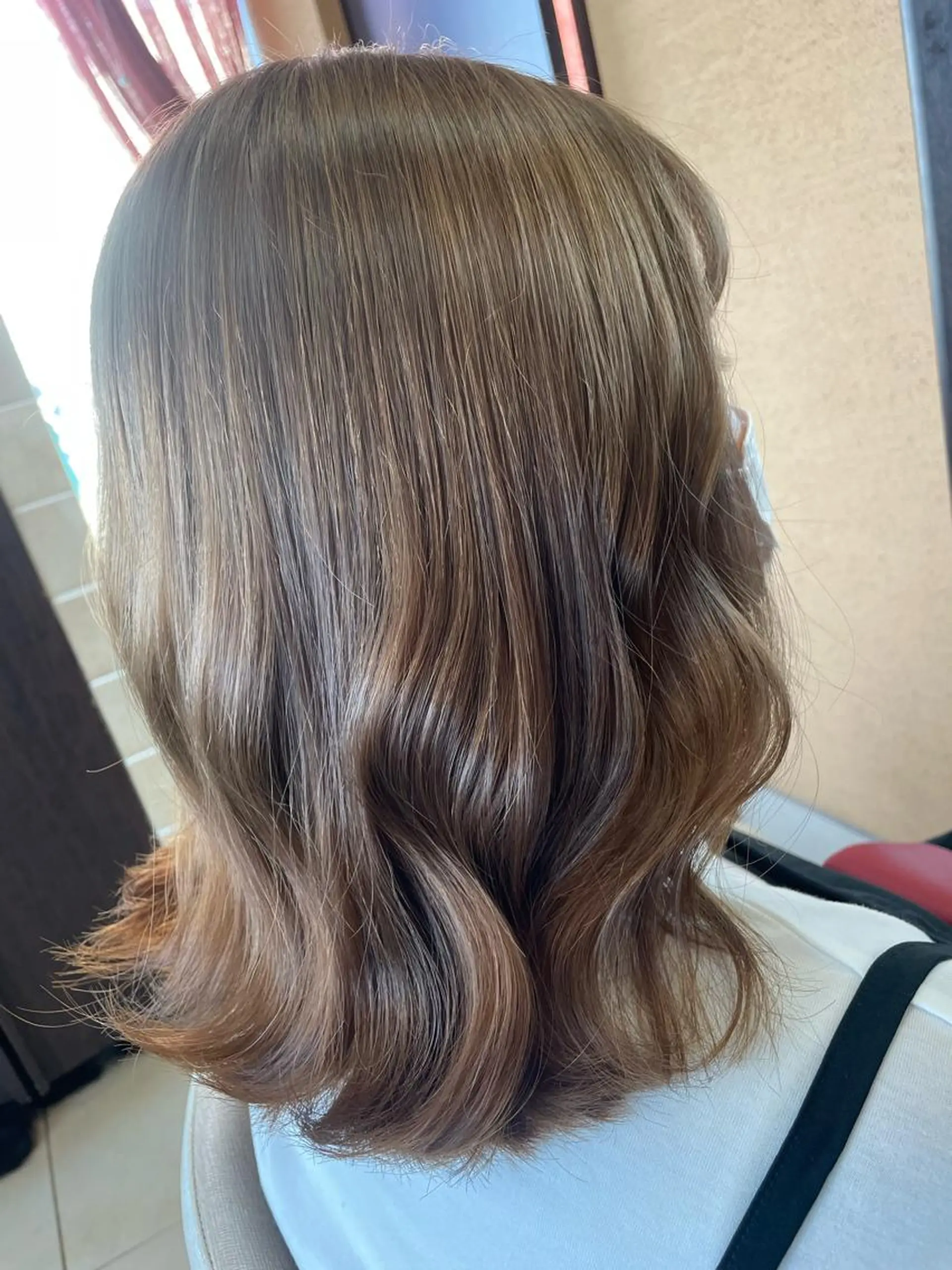 セミロング カラー 透明感カラー✨艶髪 制作🌱山根あゆみのヘアスタイル