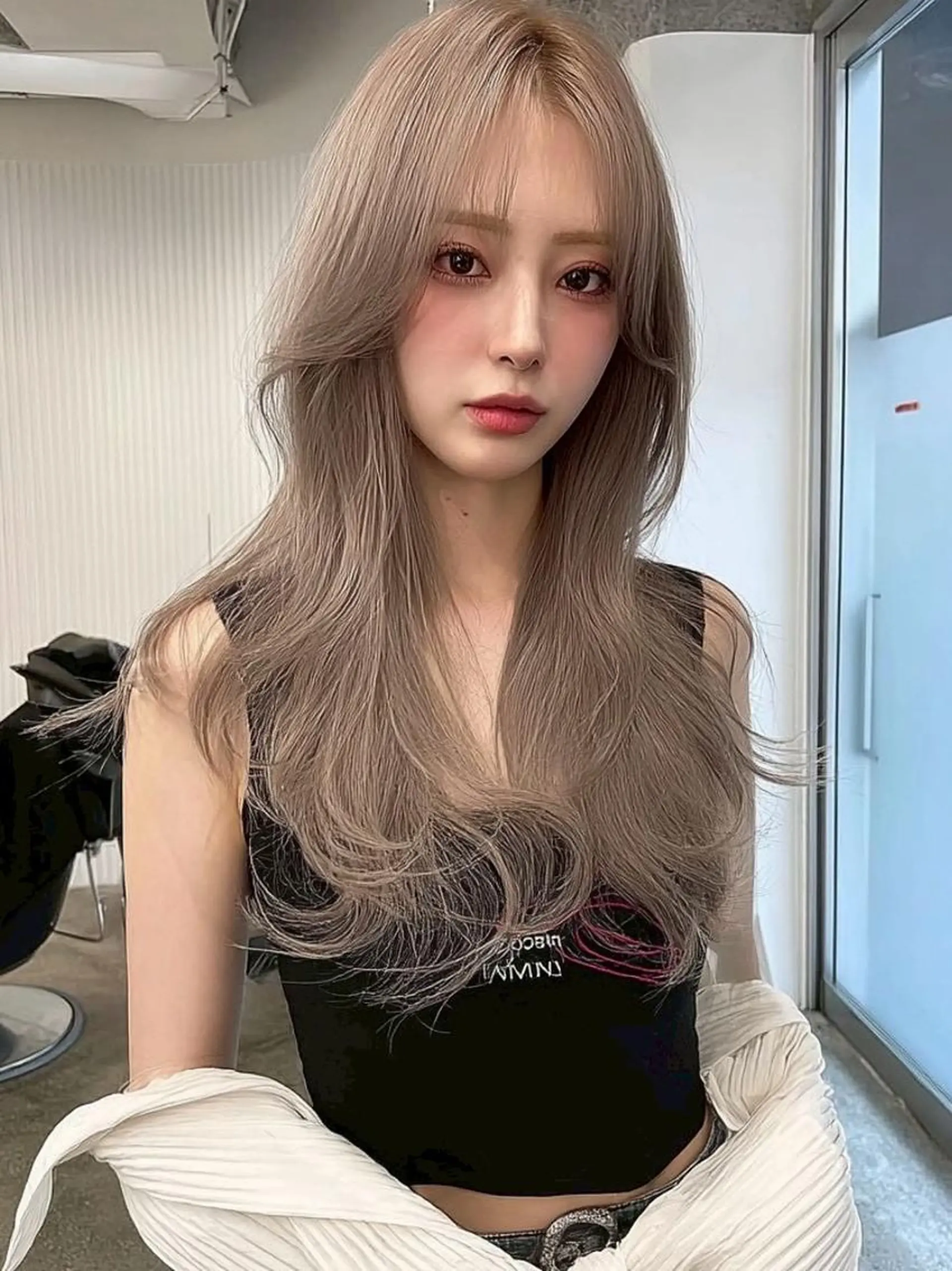 ロング 韓国風ヘア レイヤーカット ヘアカラー 🌷HANA🌷 天王寺/ハイトーンのヘアスタイル