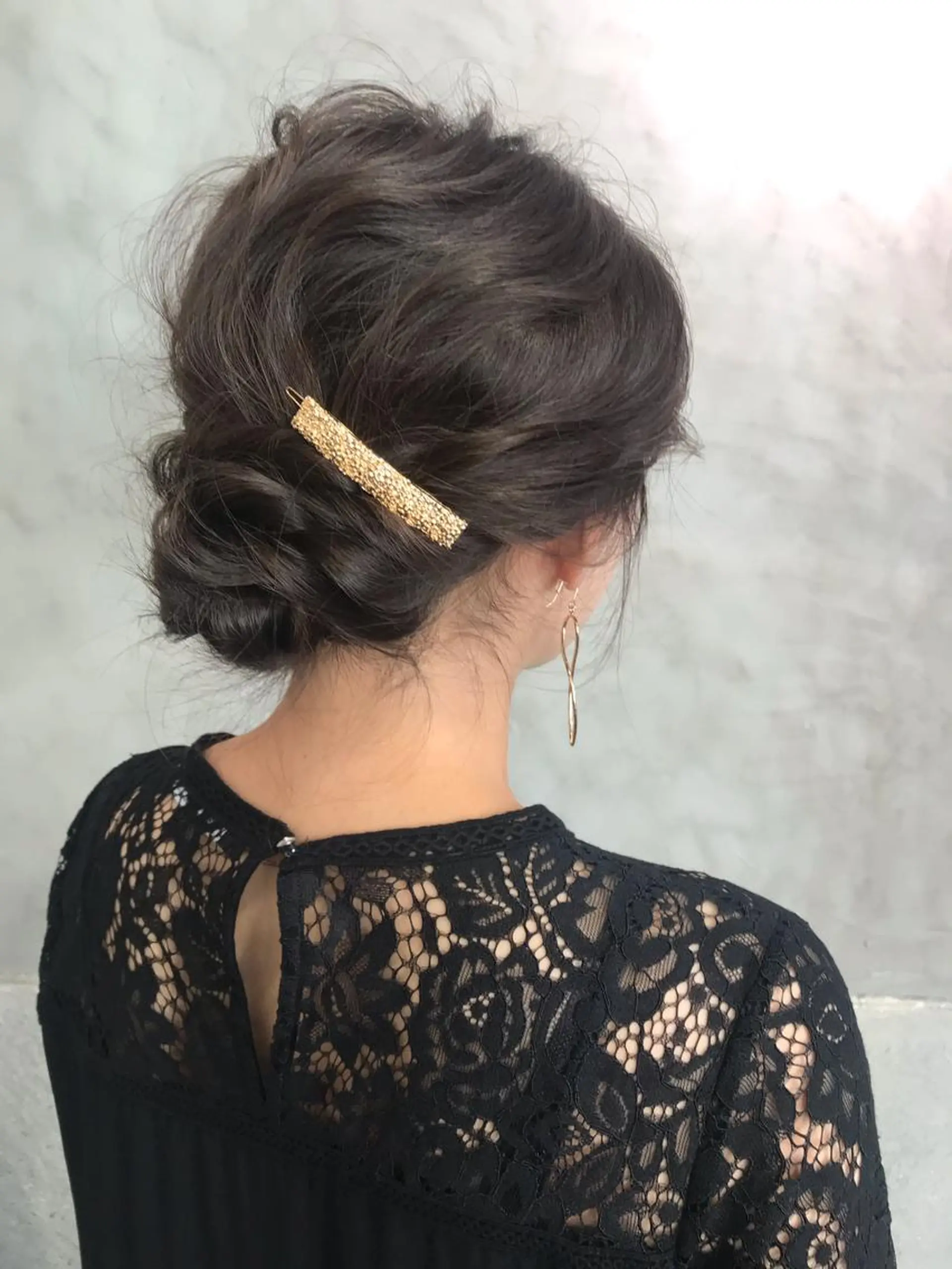 セミロング さの あやねのヘアスタイル