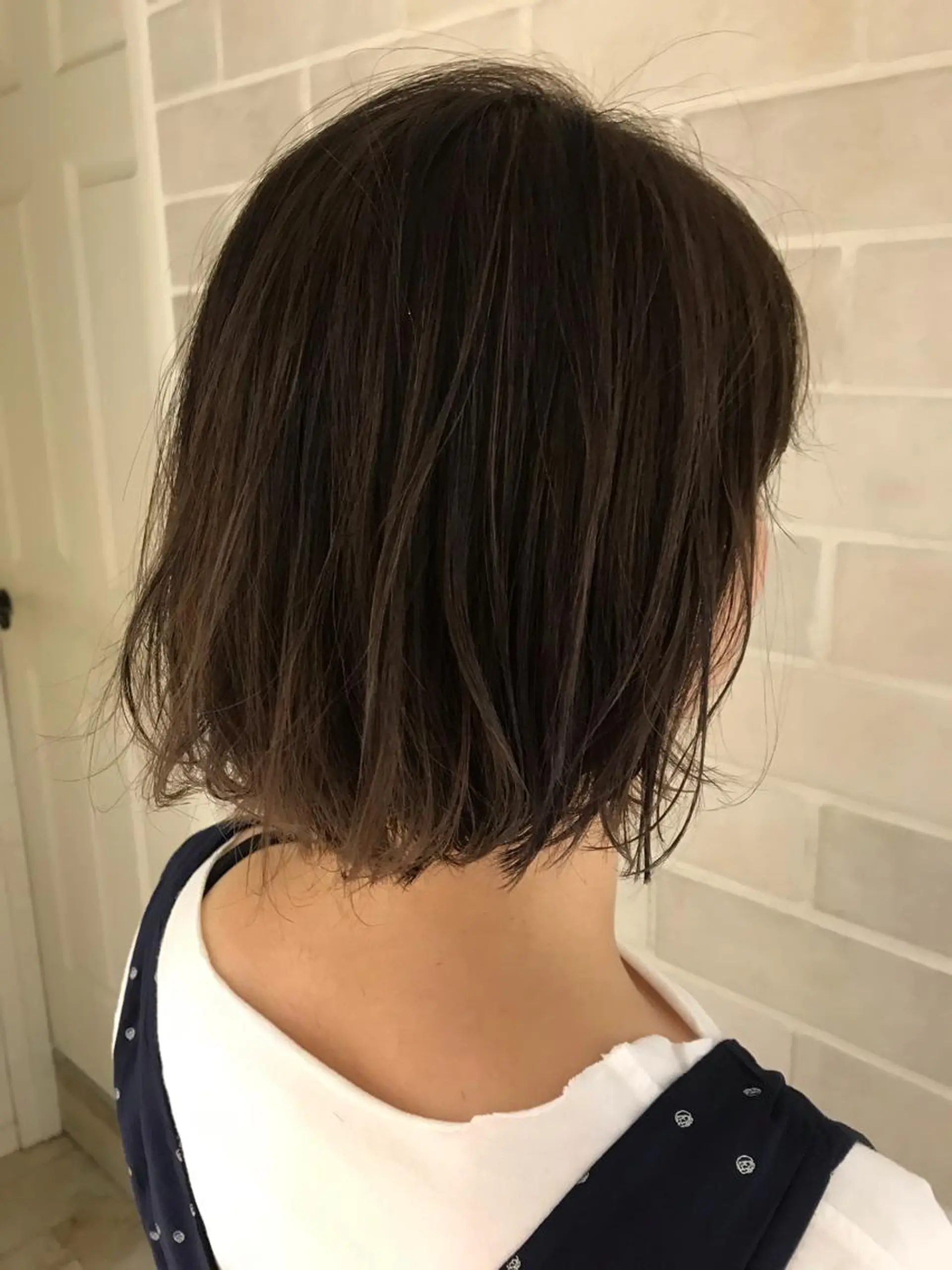 ショート 艶髪カラー&ウルフ フルカワ ヒロズミのヘアスタイル