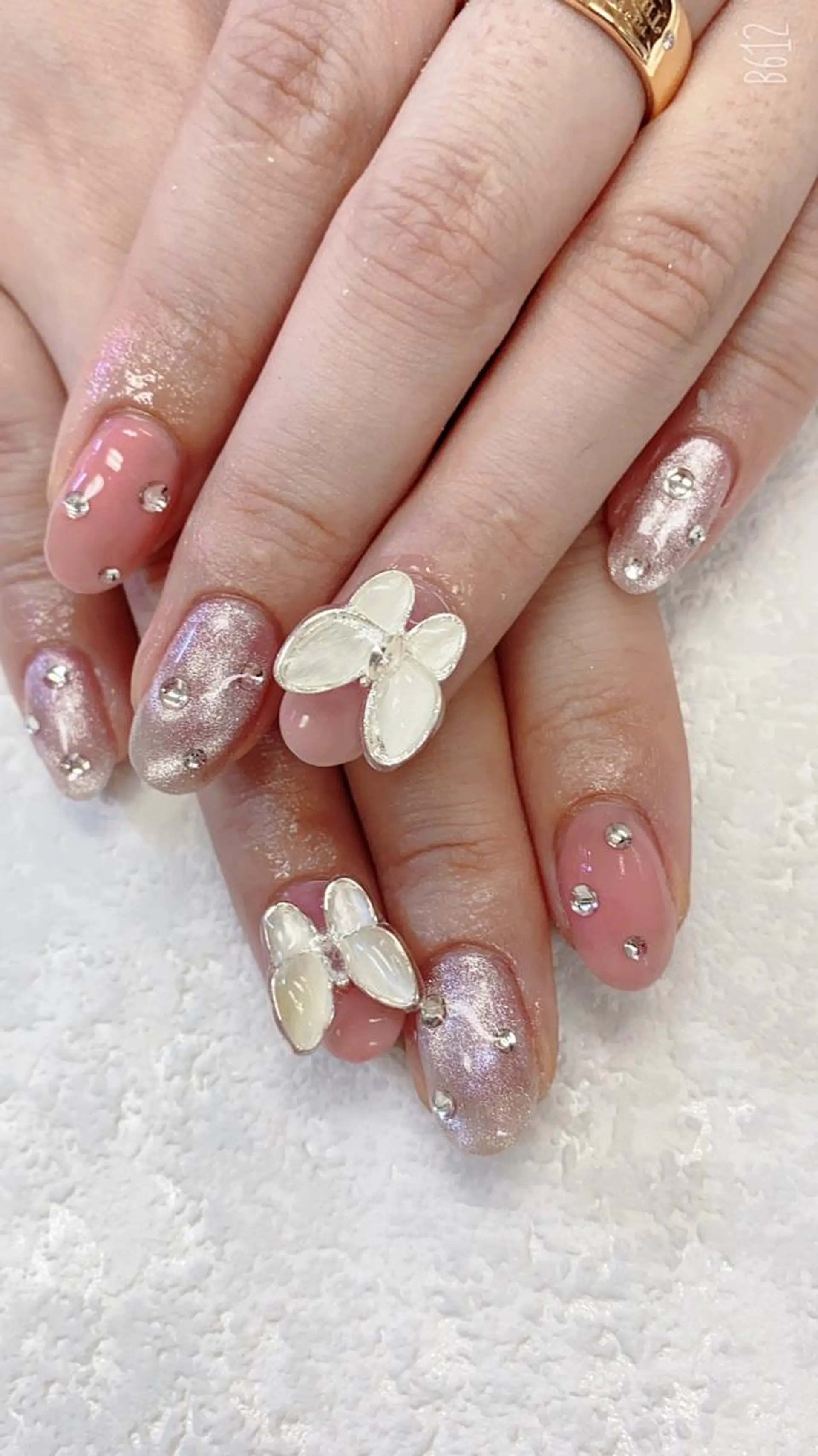 ショート ハンドネイル JNA認定講師🌸 RIEのネイルデザイン