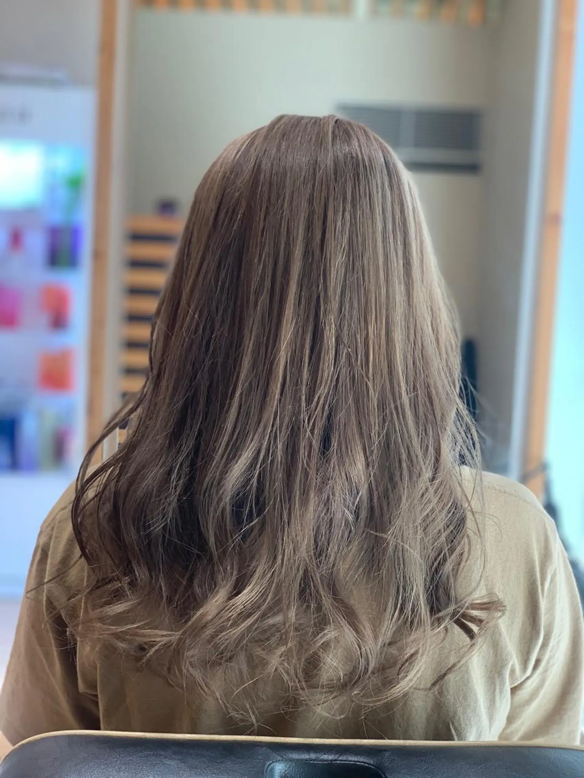 ロング カラー 関口 友行のヘアスタイル