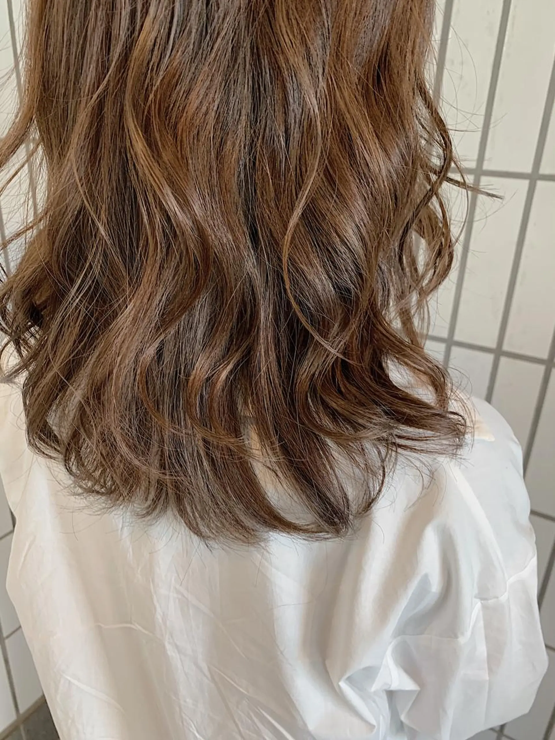 セミロング カラー グレージュ ハットリ /北習志野のヘアスタイル