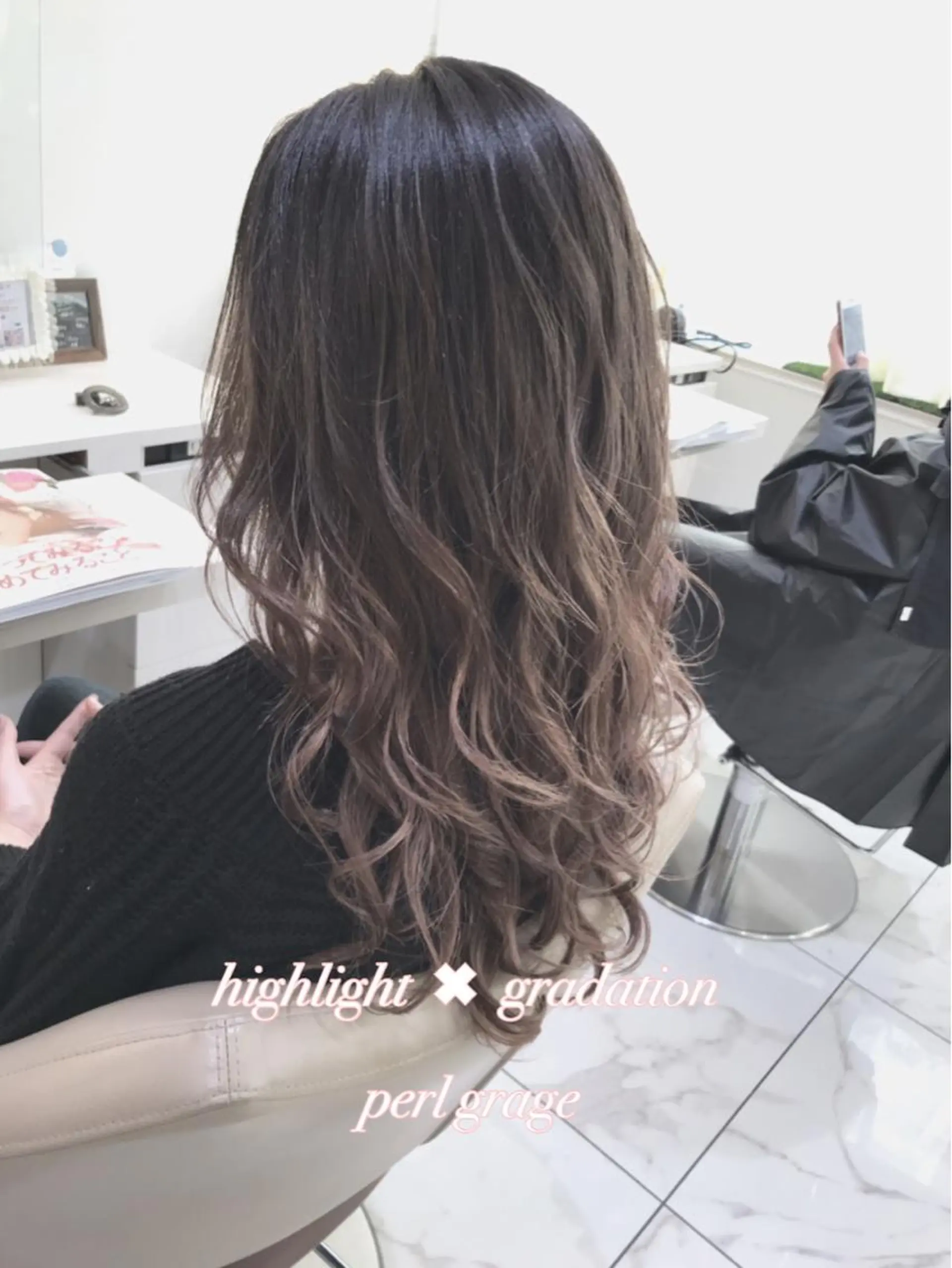 セミロング カラー グラデーションカラー グレージュ ハイライトカラー ハイライト 山崎俊輔/髪質改善 /バレイヤージュのヘアスタイル