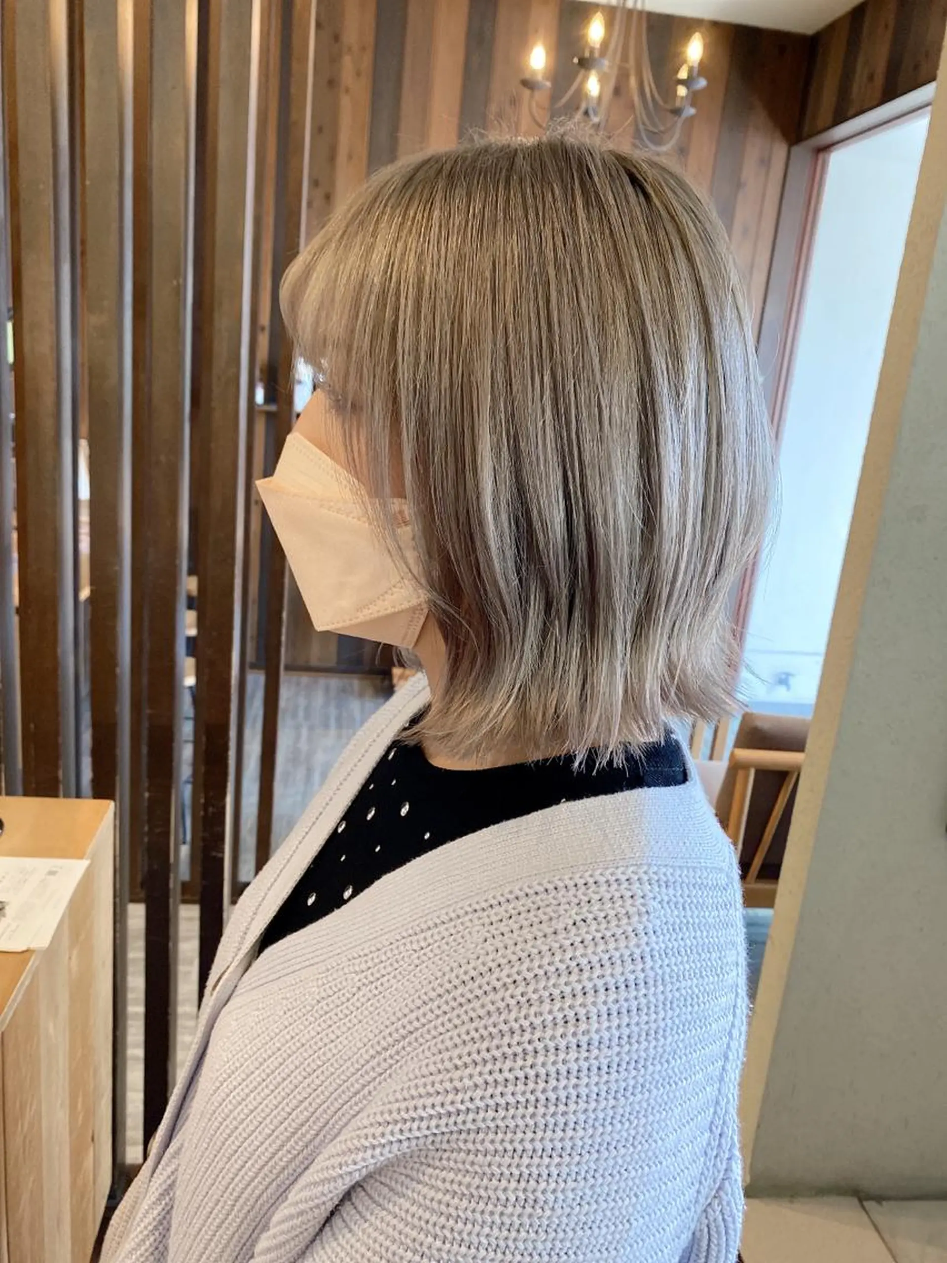 ショート カラー ベージュカラー シルバー シルバーベージュ ヘアカラー 具志 正太のヘアスタイル