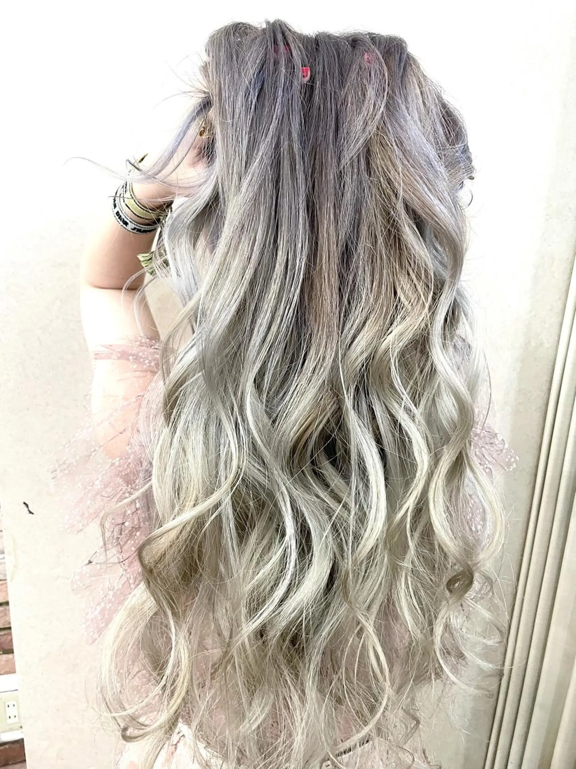 ミディアム カラー パーマ ヘアアレンジ メンズ シールエクステ メンズバレイヤージュ メンズブリーチ メンズハイライト メンズインナーカラー ヘアカラー トリートメント 🦋高瀬寛菜🦋 韓国/ブリーチのヘアスタイル