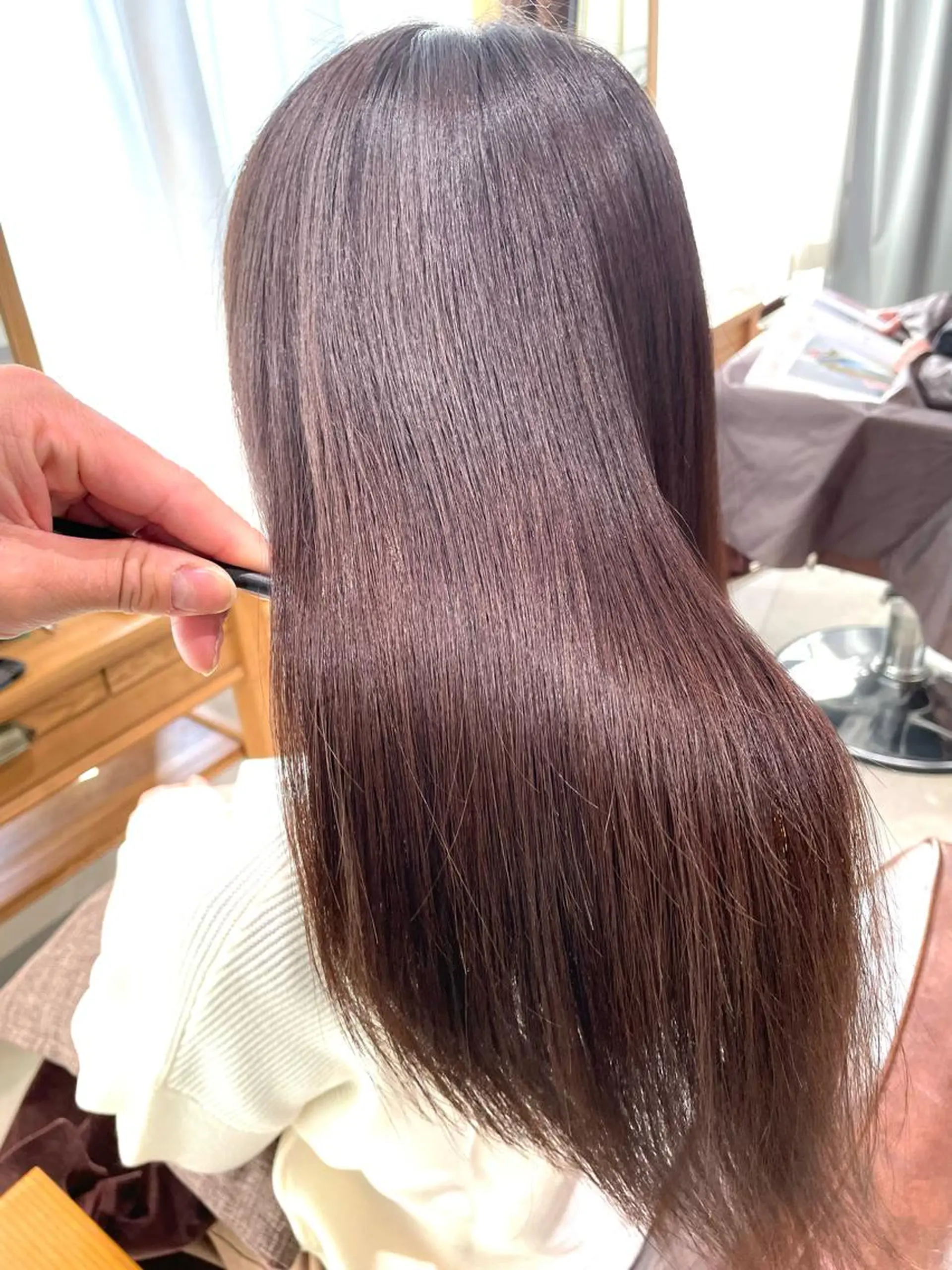 ミディアム パーマ ケアカラー 髪質改善 縮毛矯正 トリートメント 酸性ストレート eins.hair所属・過去一の柔髪ヘア 🌿einshairのヘアスタイル