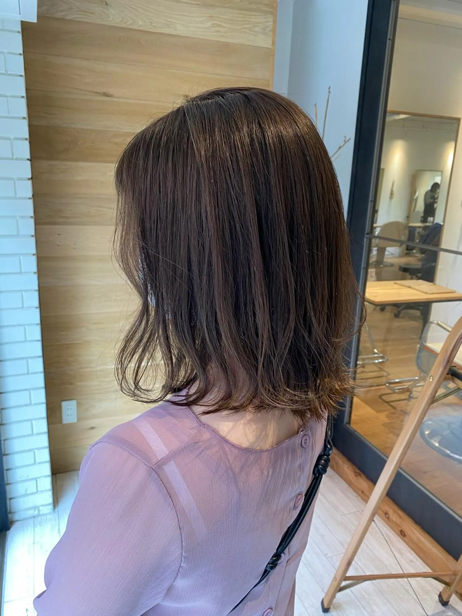 ミディアム カラー アッシュ ベージュカラー 透明感カラー カット ヘアカラー トリートメント newi 京橋 【yuuki】のヘアスタイル