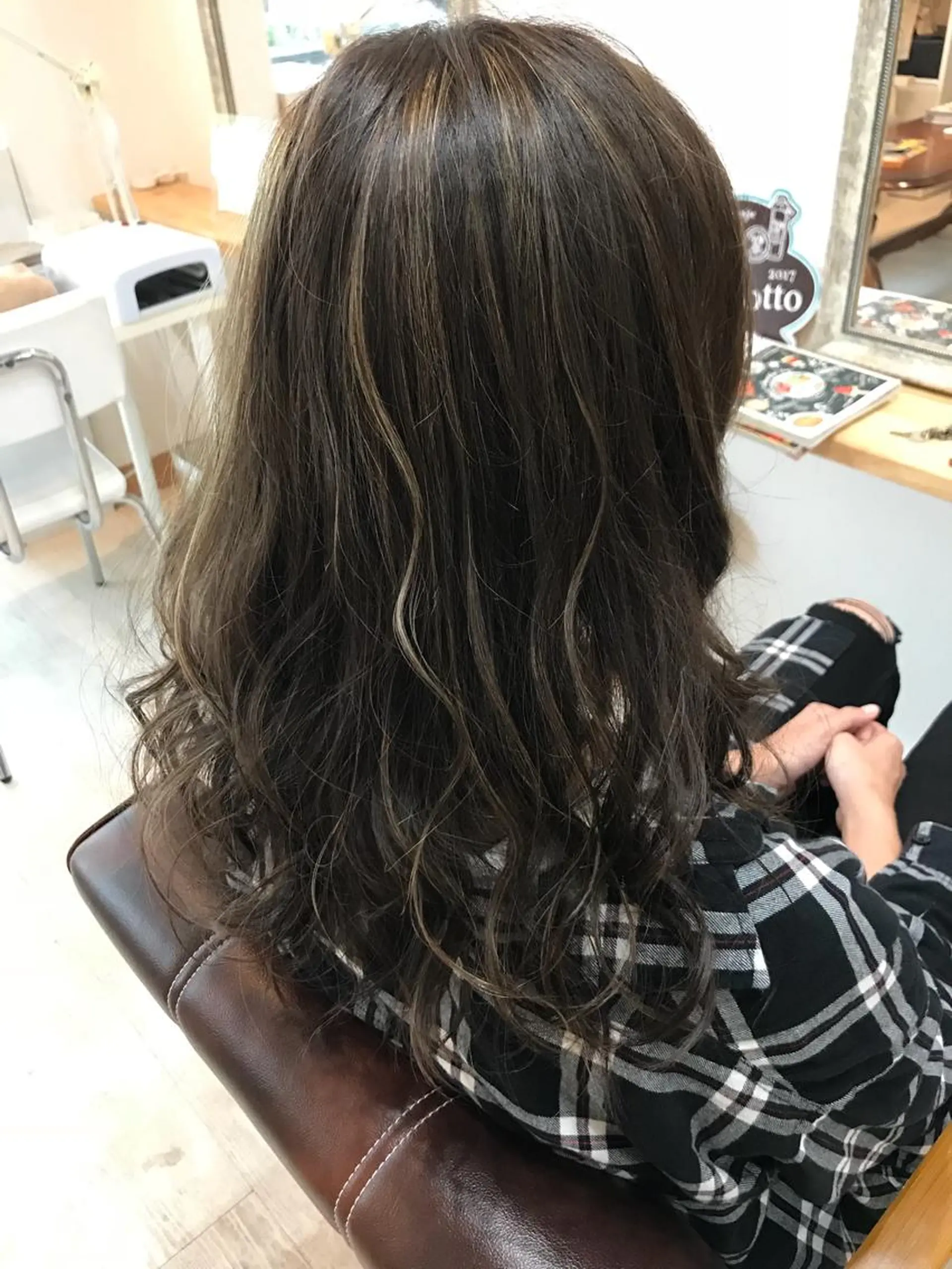 ミディアム カラー 🪽まつエク𖧷 ヘアー🩵Naomiのマツエク・マツパデザイン