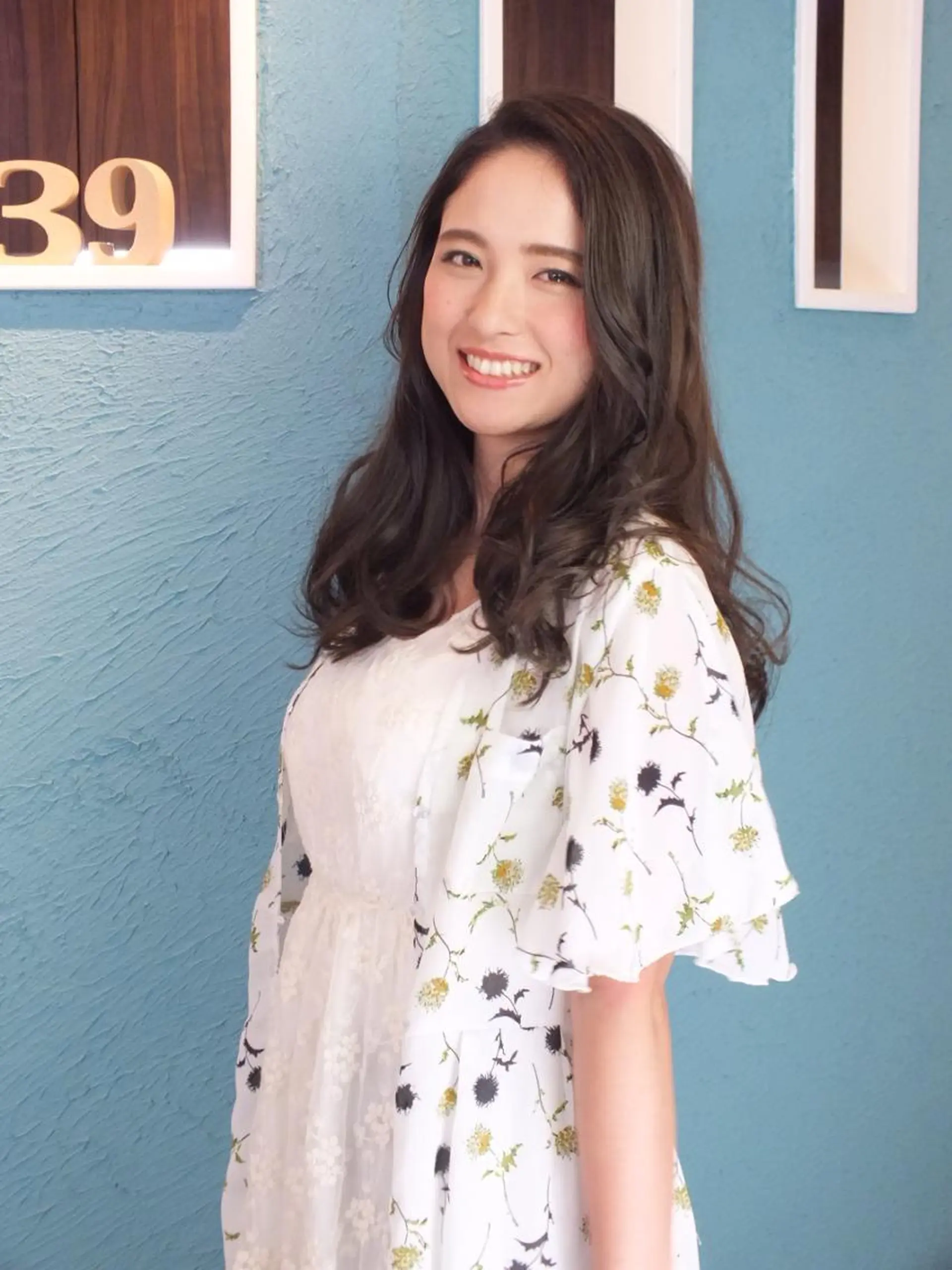 ミディアム カラー パーマ ヘアアレンジ メンズ キッズ ネイル マツエク・マツパ カット ヘアカラー トリートメント THREE NINE 【スリーナイン】のヘアスタイル