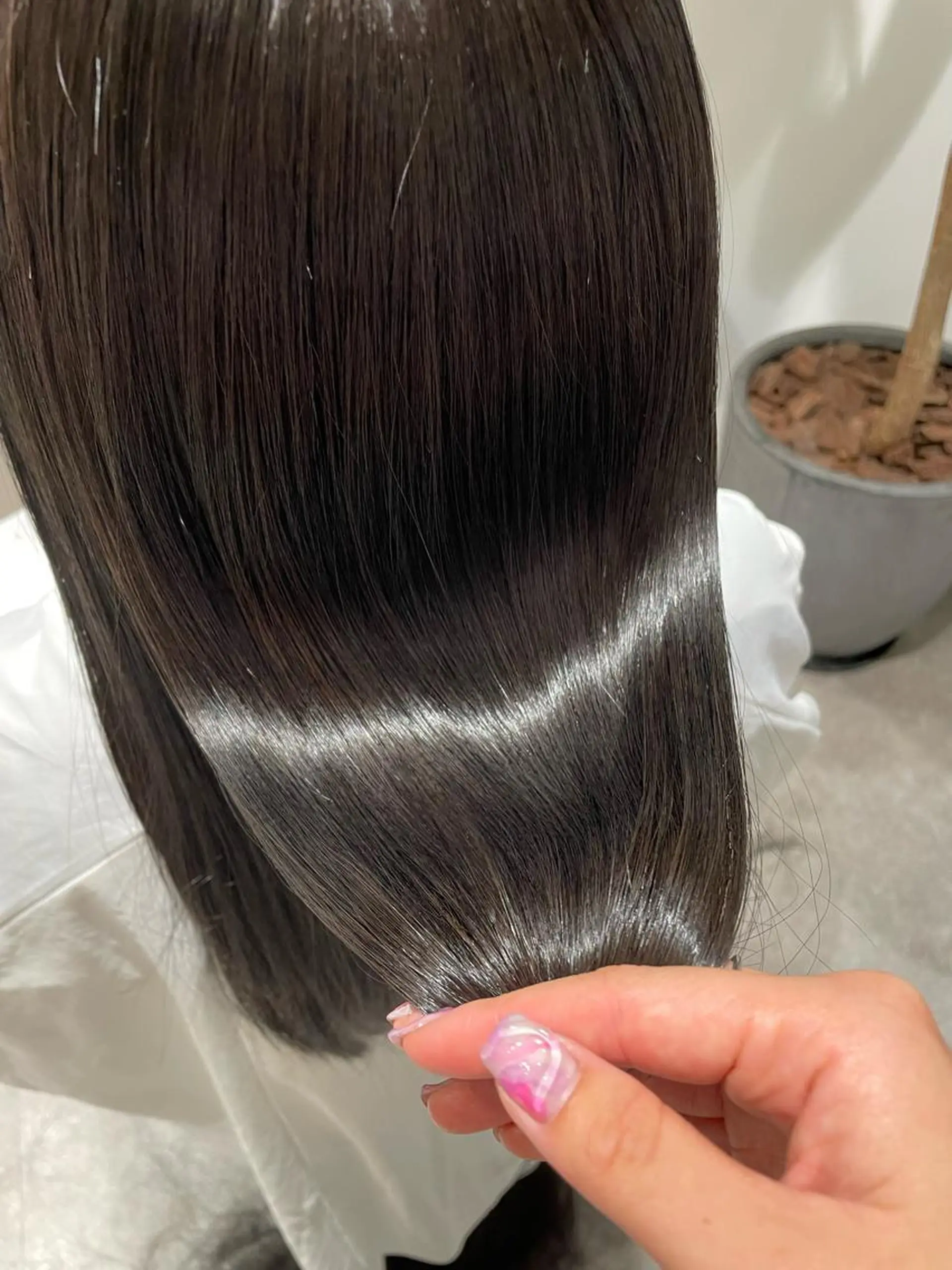 ロング 髪質改善 ヘアカラー トリートメント ハイトーン🦄ネイル 💞のぶちのネイルデザイン