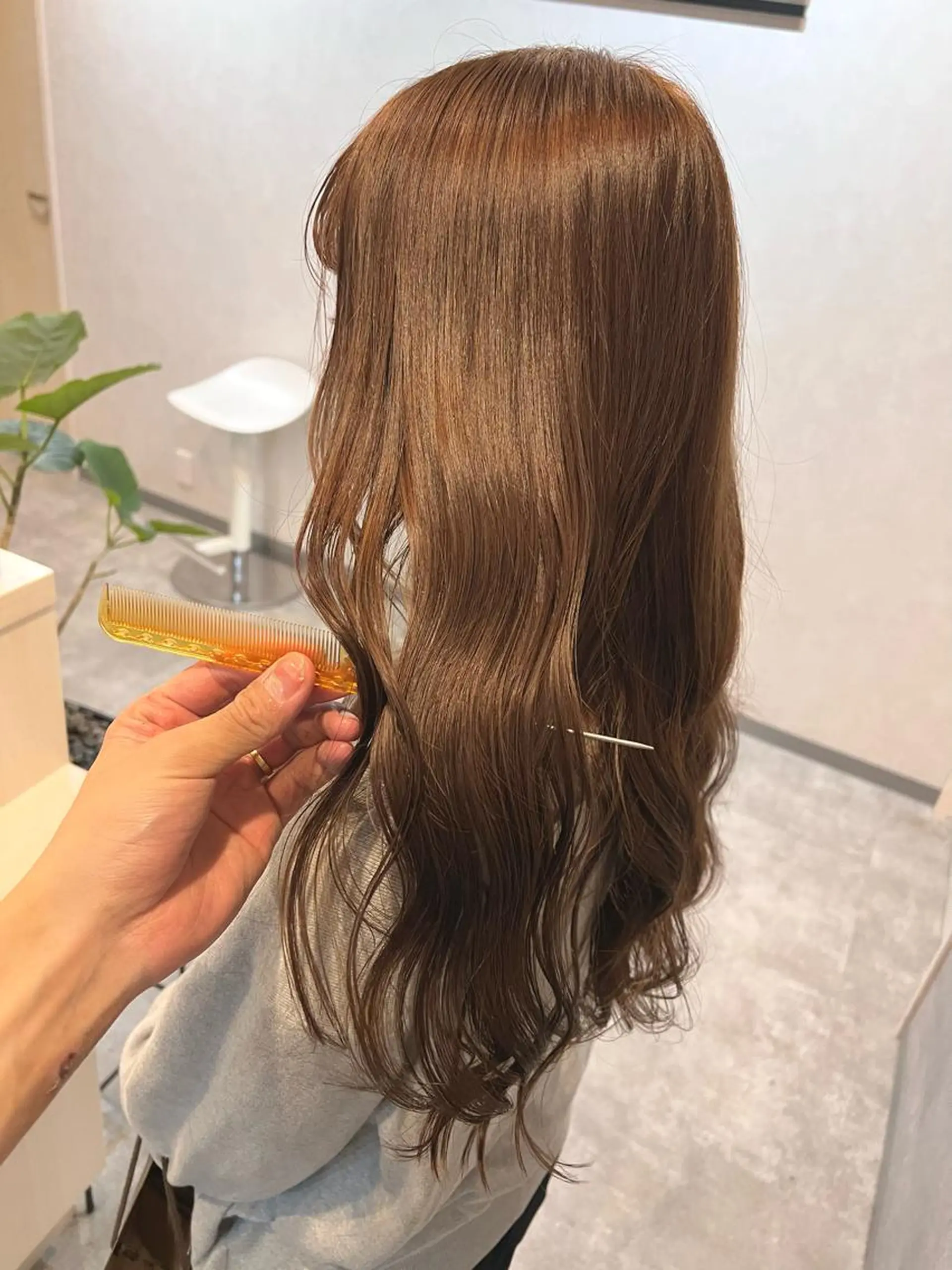 ロング カラー ベージュカラー ブリーチ ケアブリーチ 透明感カラー ダブルカラー ヘアカラー トリートメント 🌿海山龍馬🌿前髪 /顔まわり/レイヤーのヘアスタイル