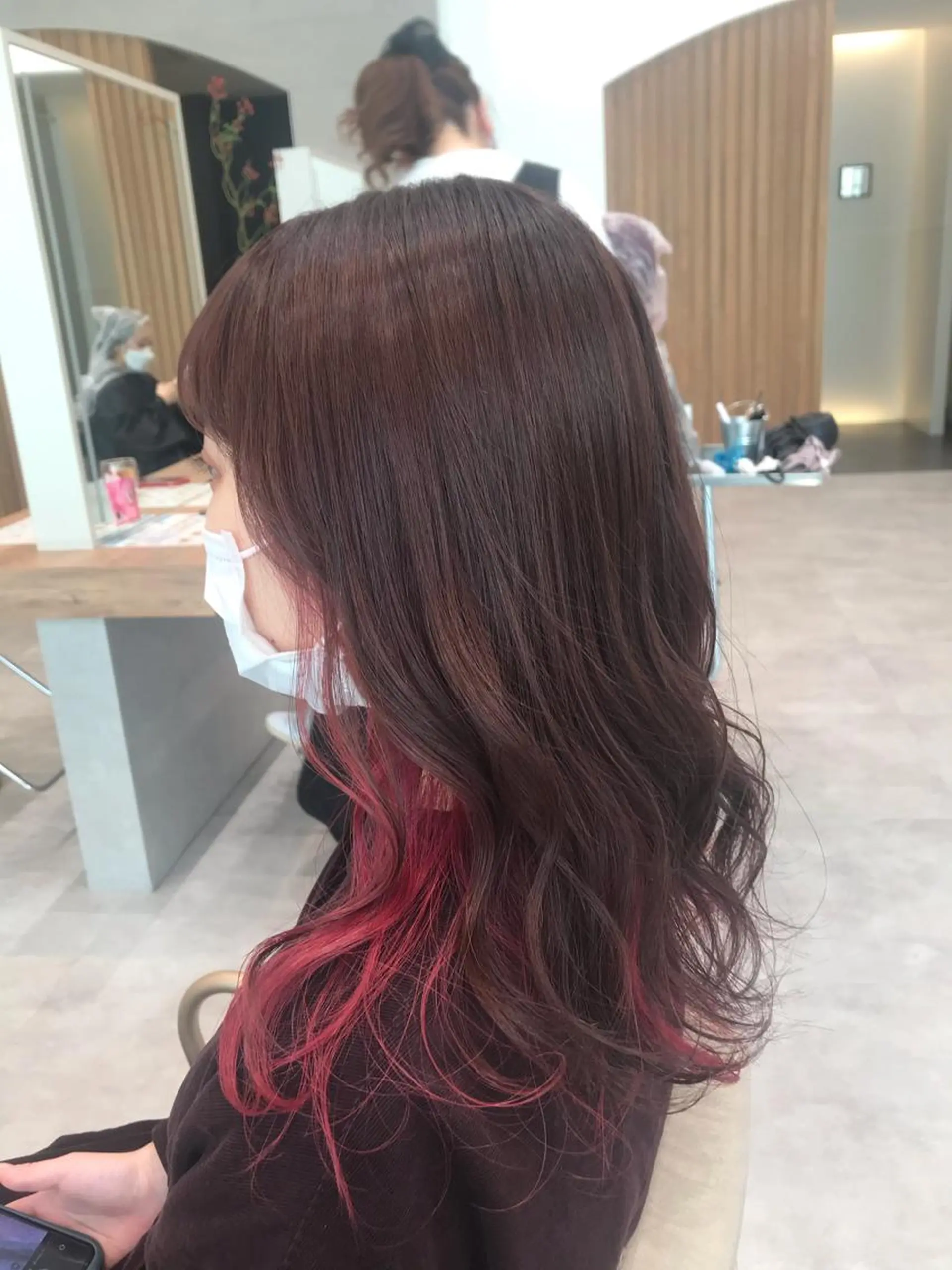 セミロング カラー インナーカラー 木野田 萌のヘアスタイル