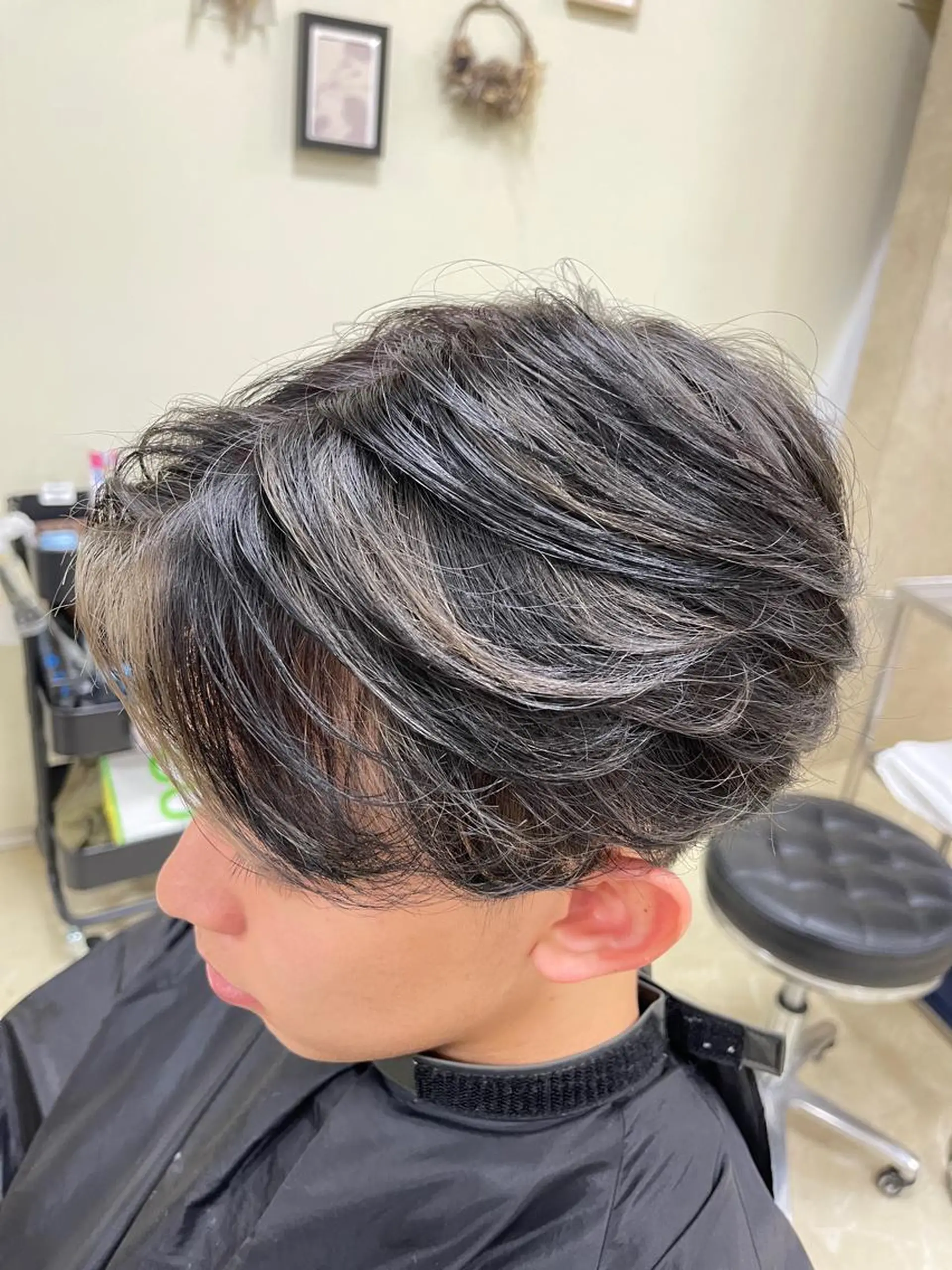 カラー メンズ デザインカラー CARE SHINSAIBASHI所属・縮毛・酸性ストレート 専門 今井のヘアスタイル