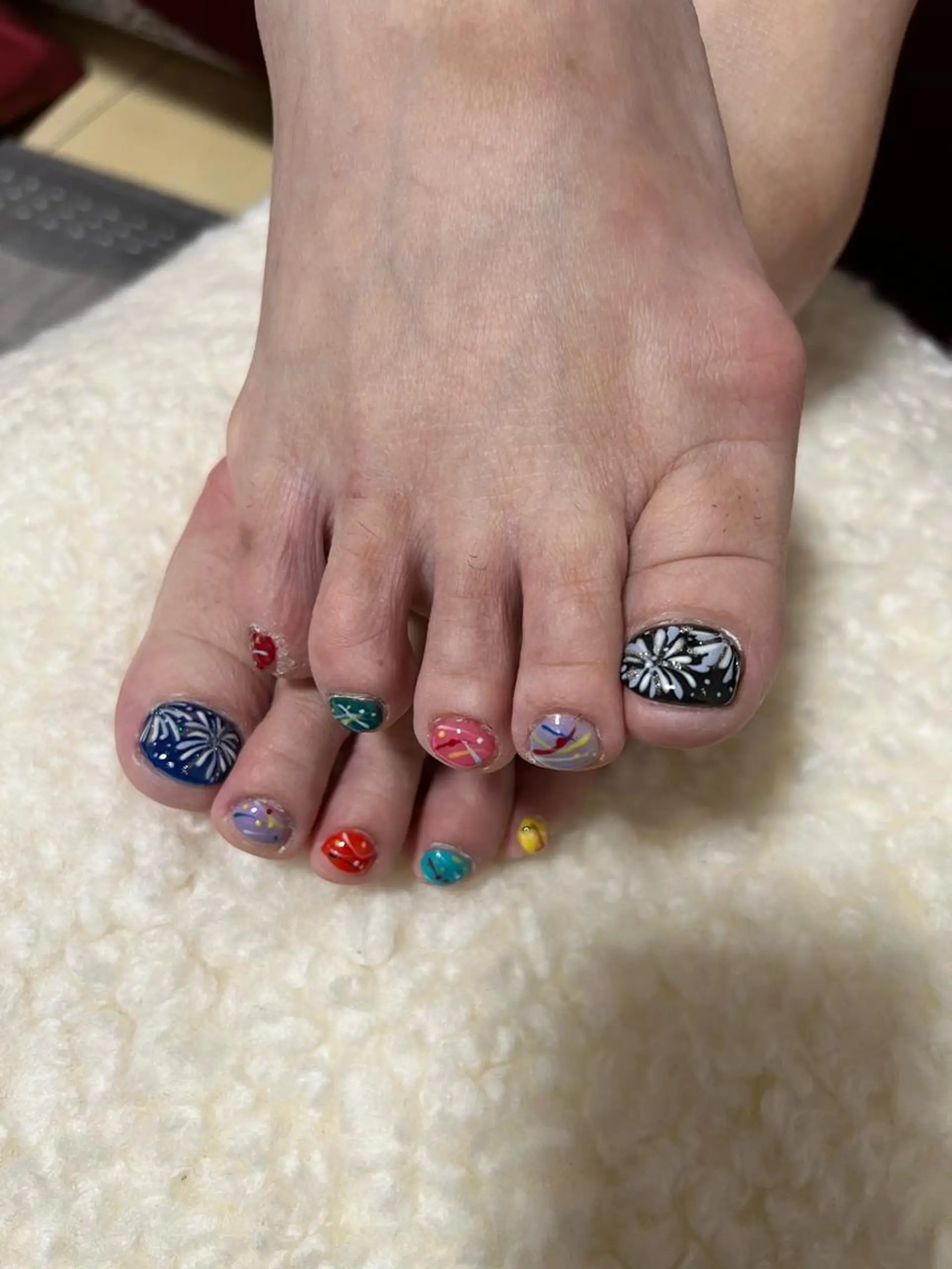 ネイル フットネイル ヨーヨーネイル フットネイル lupo エステ.ネイルのエステ・リラクイメージ