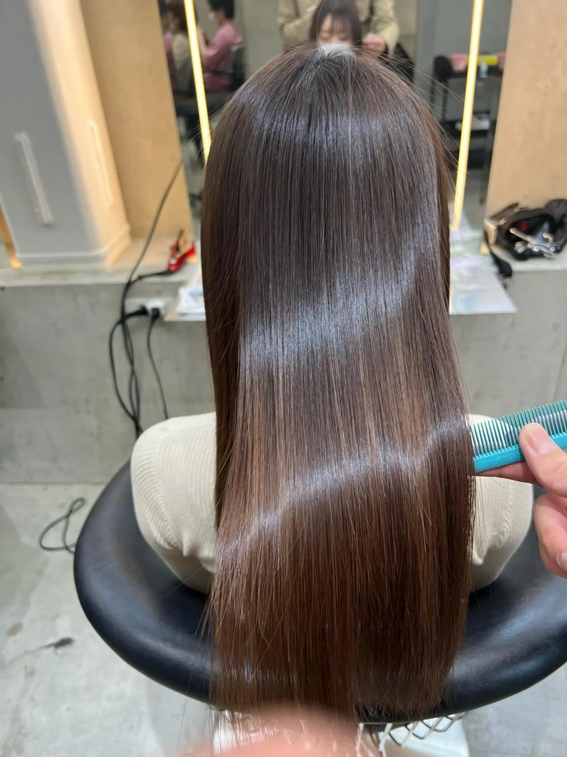 ミディアム カット 縮毛矯正 トリートメント ヘアセット 艶透明感カラー/ 髪質改善/三ツ木一生のヘアスタイル