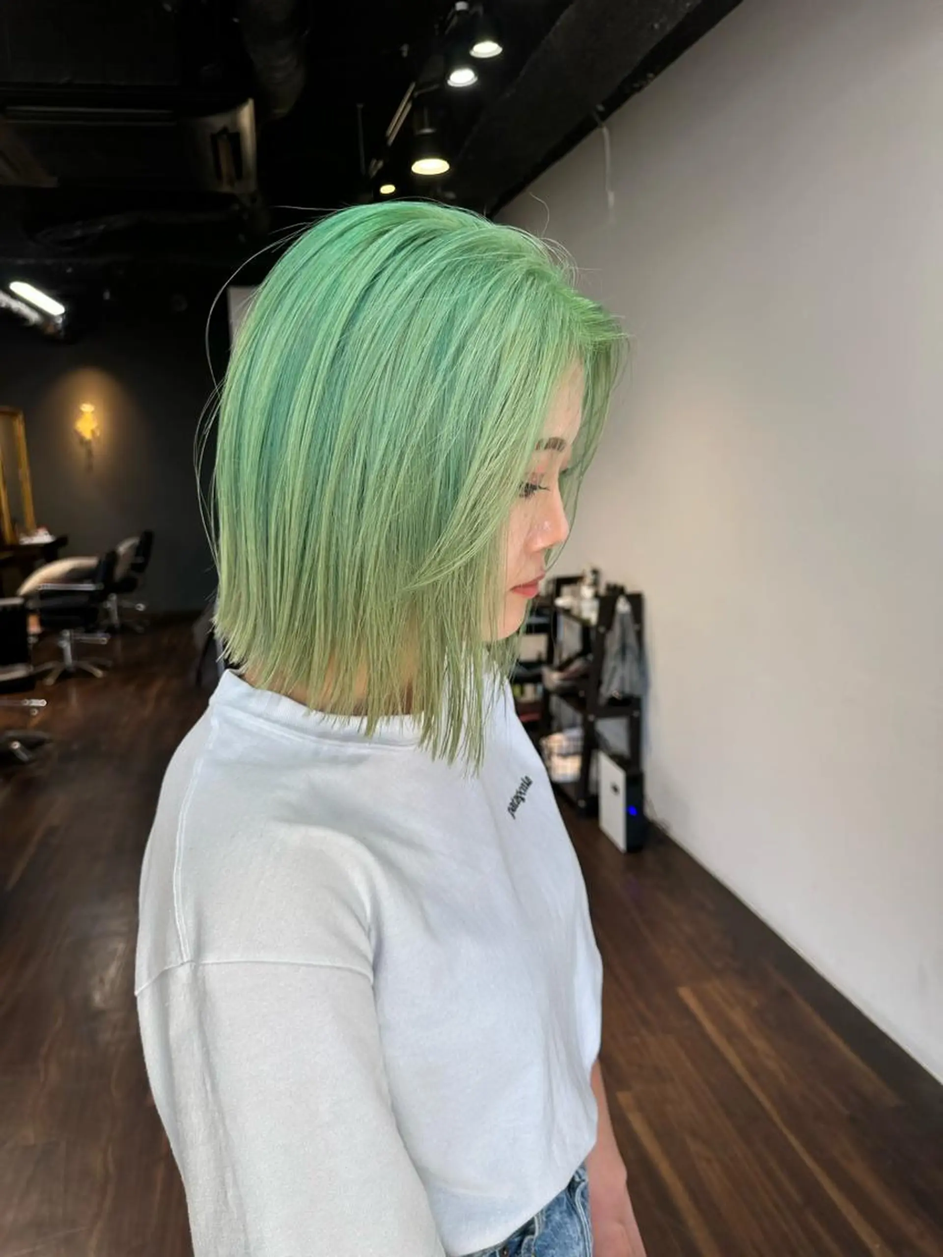 ミディアム カラー アディクシーカラー ブリーチ ケアブリーチ デザインカラー ハイトーンカラー カット ヘアカラー トリートメント ワンホンヘア ケラチン/Kaitoのヘアスタイル