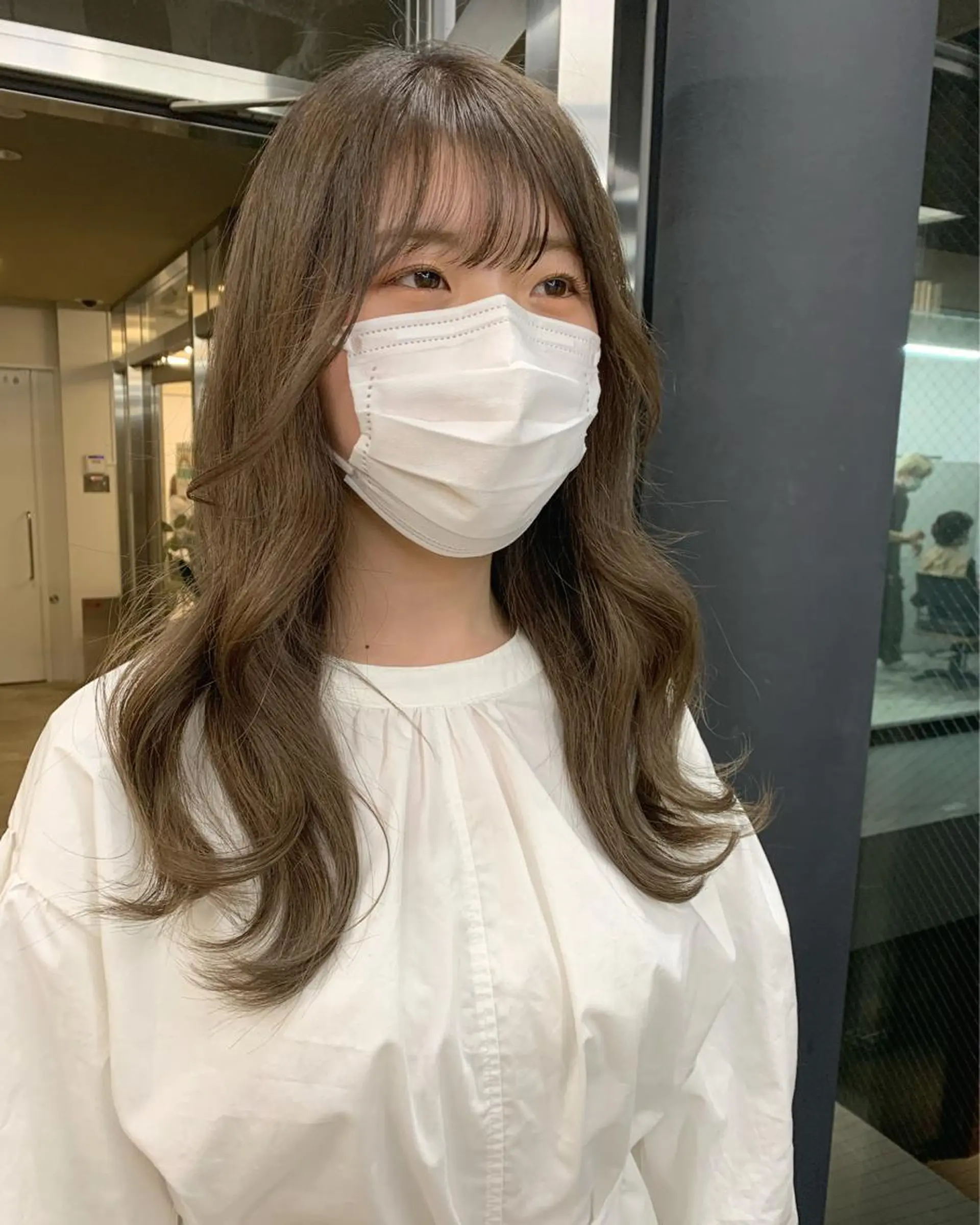 セミロング カラー 透明感/オリーブ/ グレージュ/YUKAのヘアスタイル