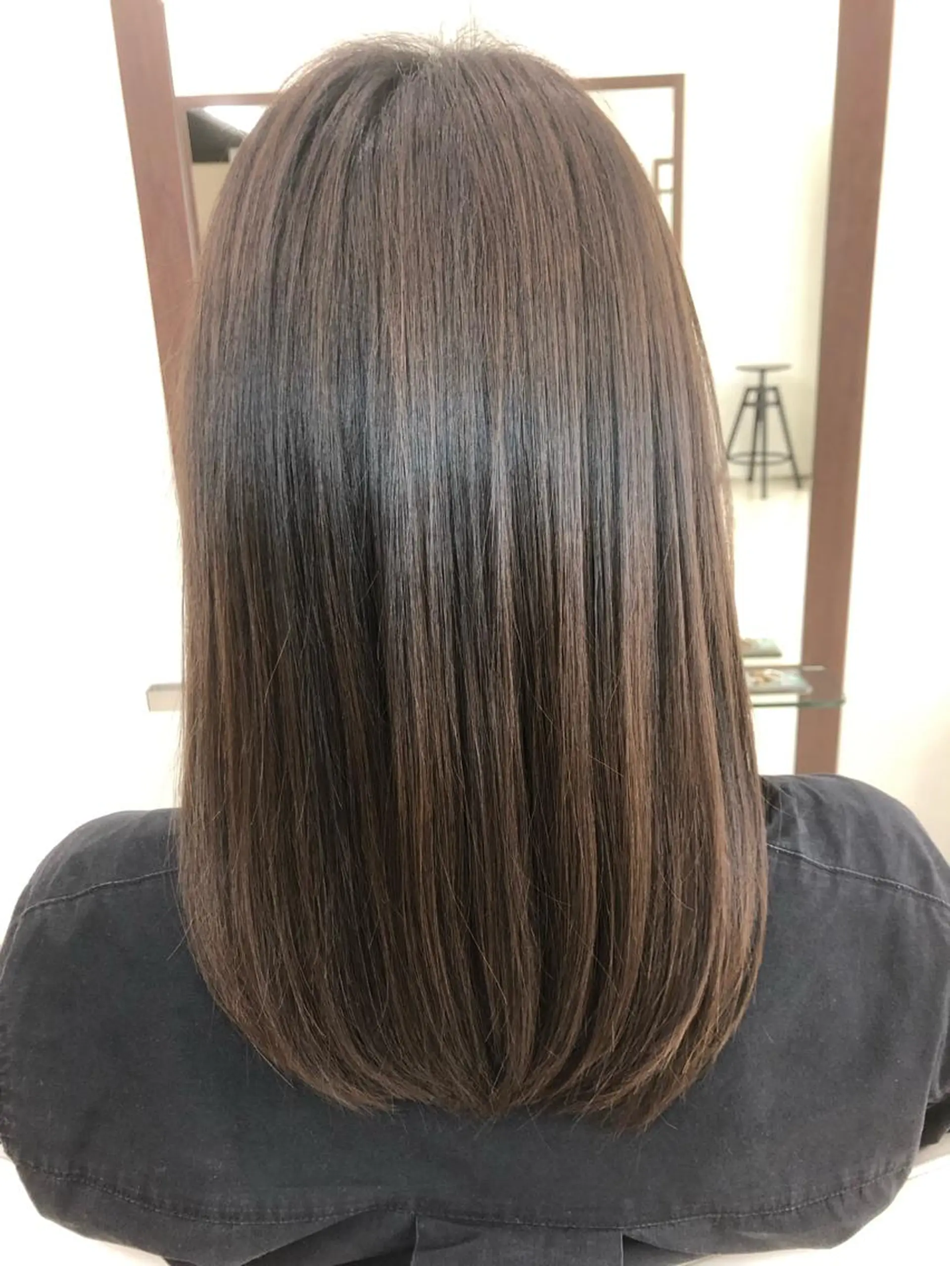 セミロング 髪質改善 トリートメント 小林 伊織のヘアスタイル