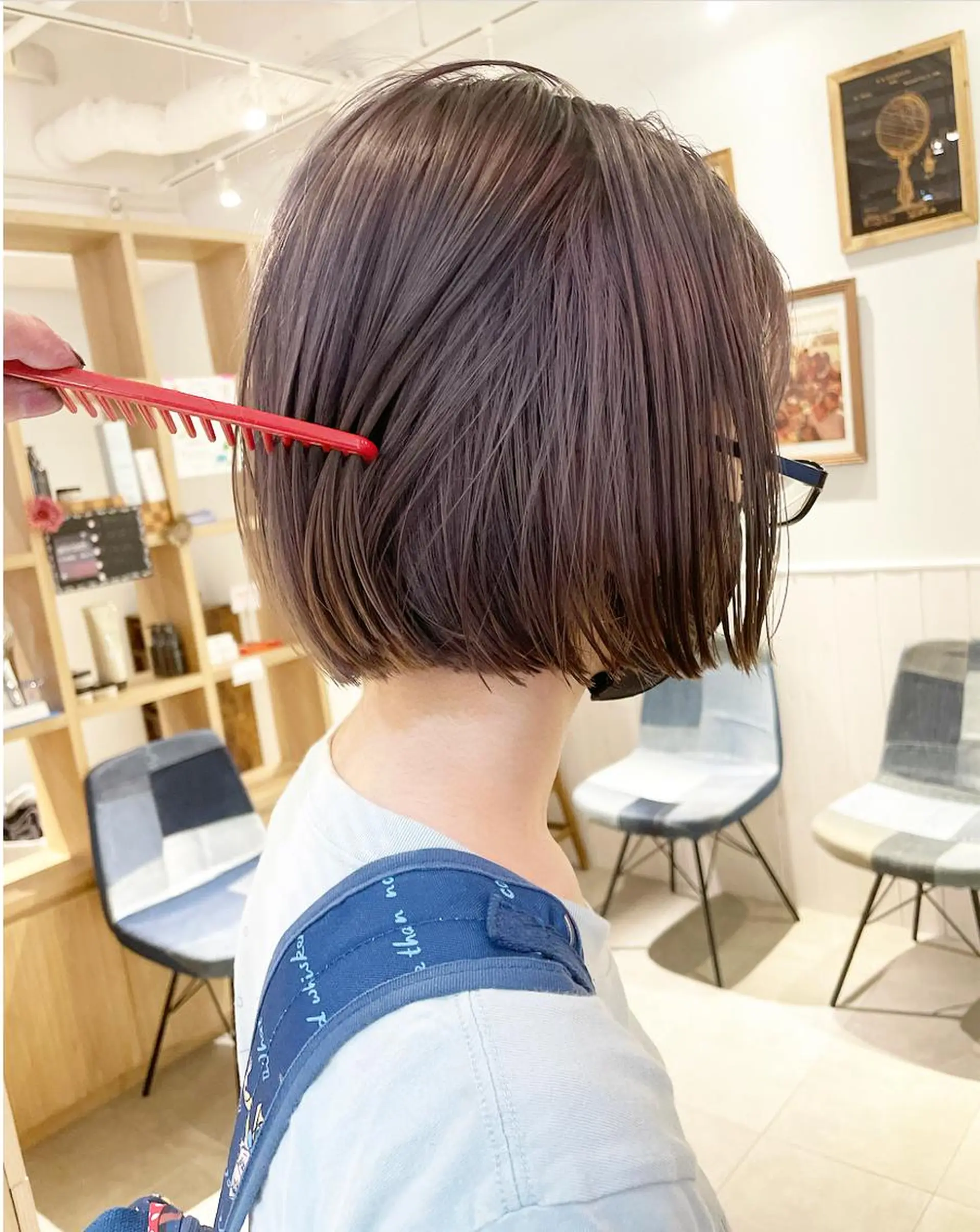 ショート カラー ケアブリーチ/ エクステ/レイヤーのヘアスタイル