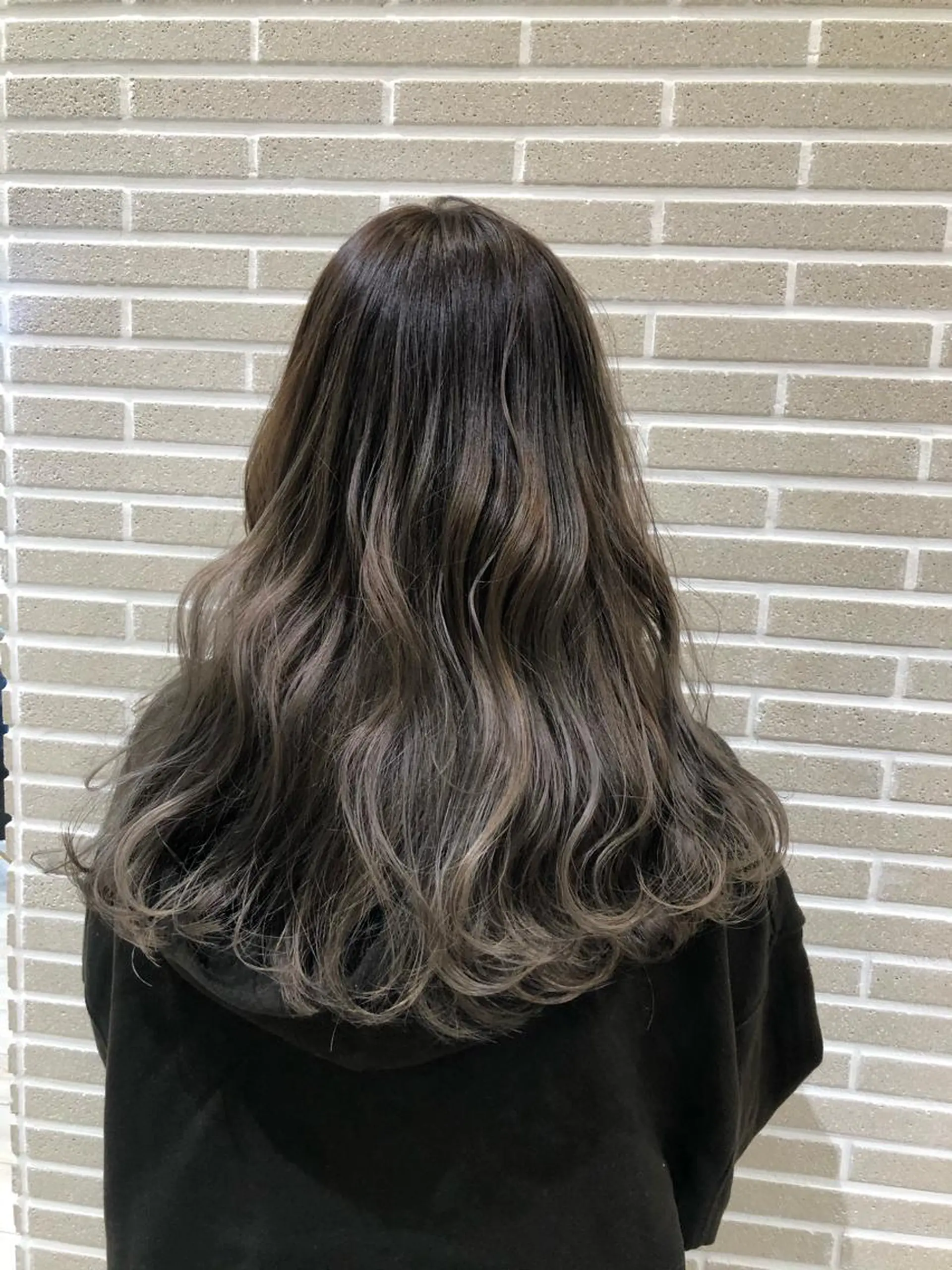 ロング カット ヘアカラー トリートメント 植田 菜月のヘアスタイル