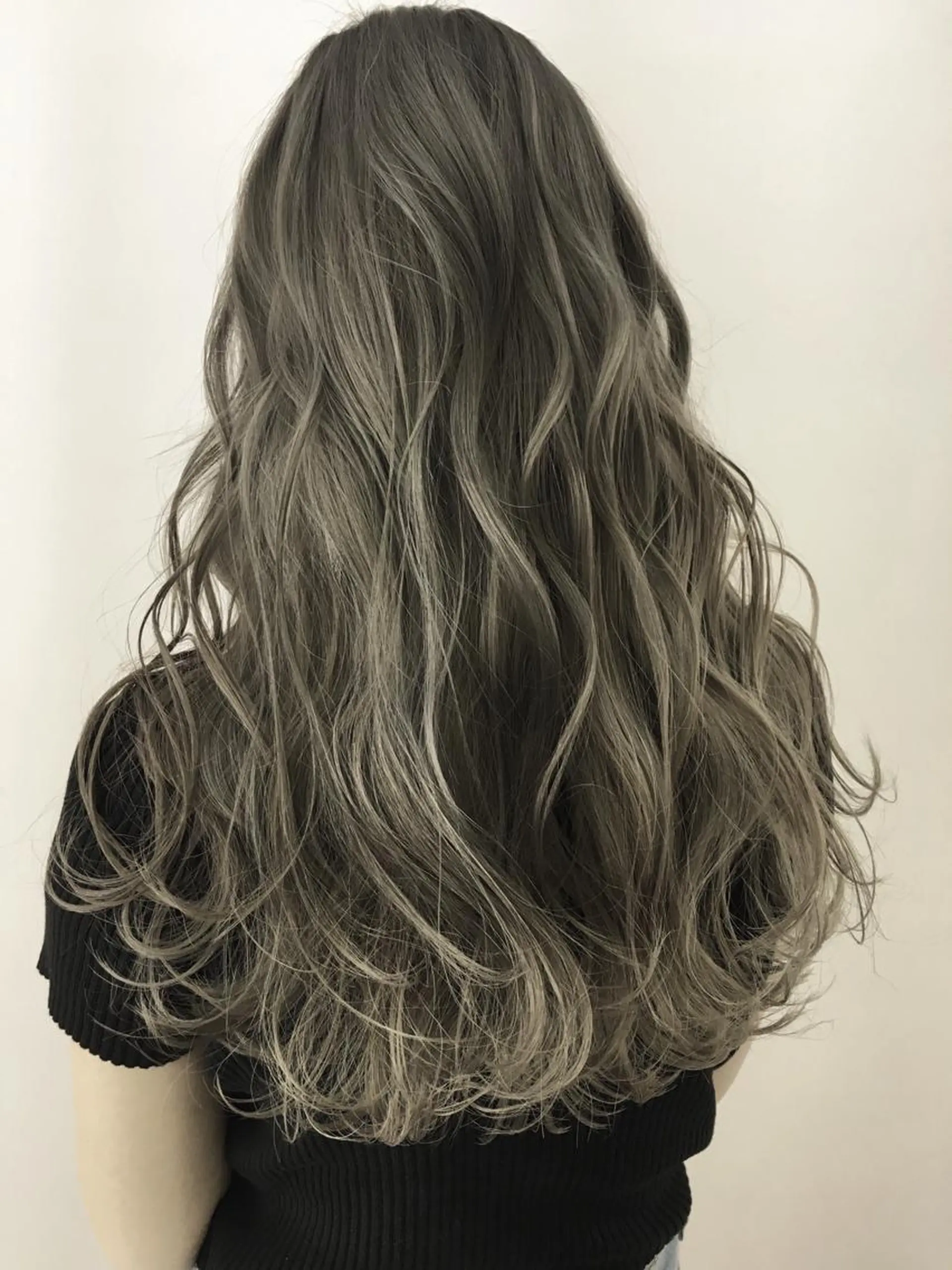 ロング カラー ヘアアレンジ カット ヘアカラー パーマ 縮毛矯正 トリートメント シアーベージュニスト 🥣大石亜里紗のヘアスタイル