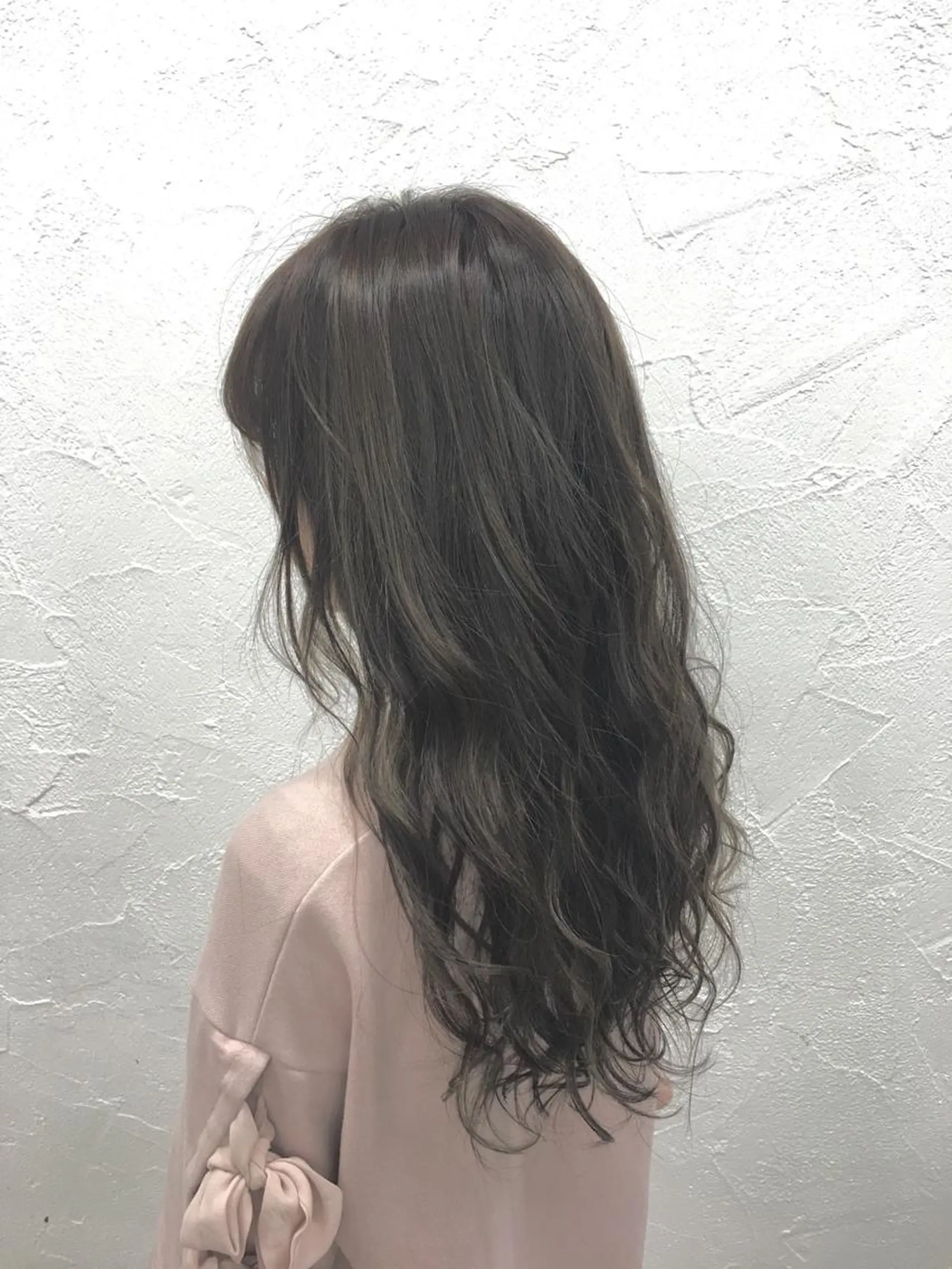 セミロング ヘアアレンジ アッシュ 大人垢抜け ダブルカラー【上野】のヘアスタイル