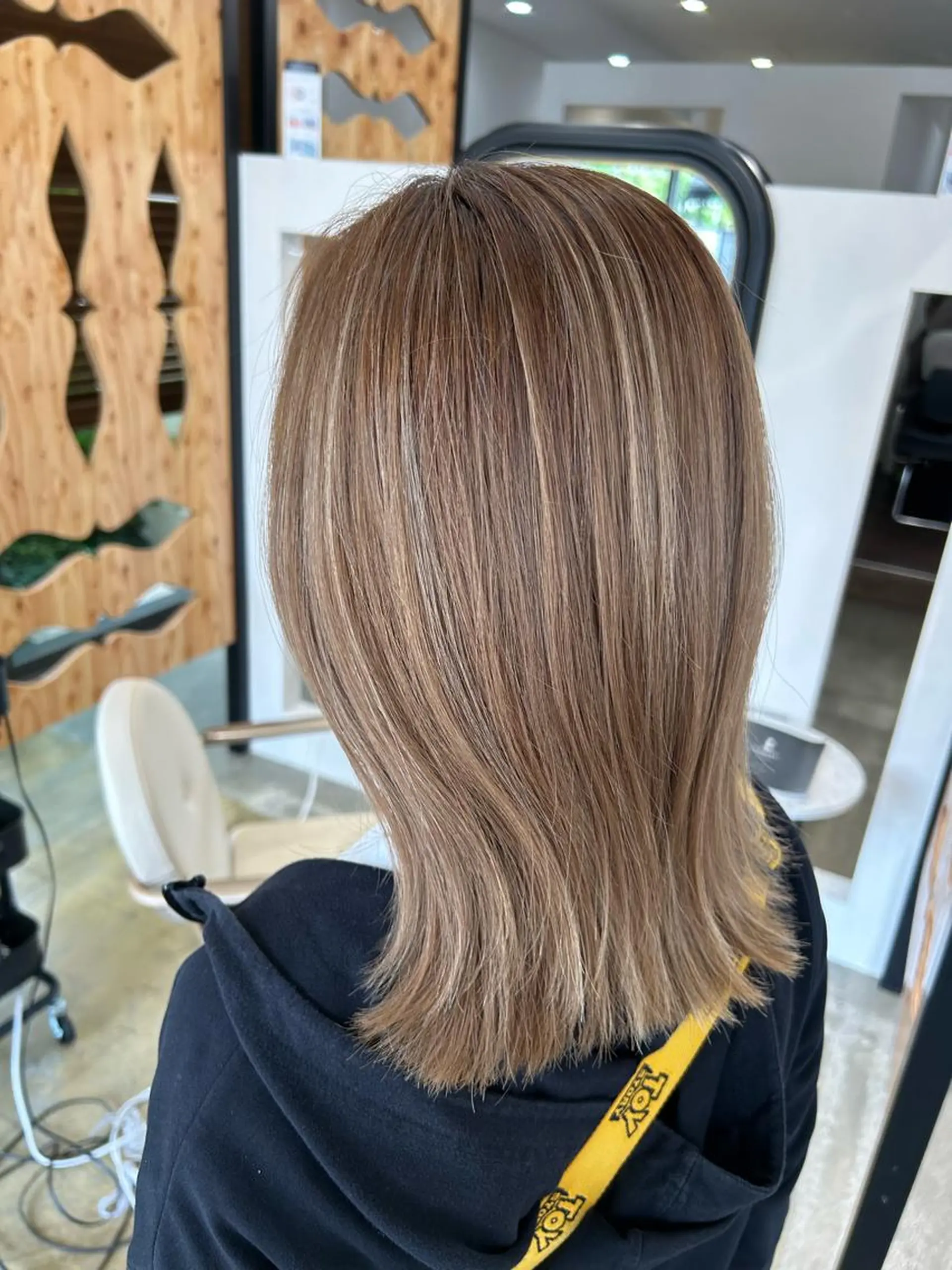 セミロング stylist 🌼 SHIONのヘアスタイル