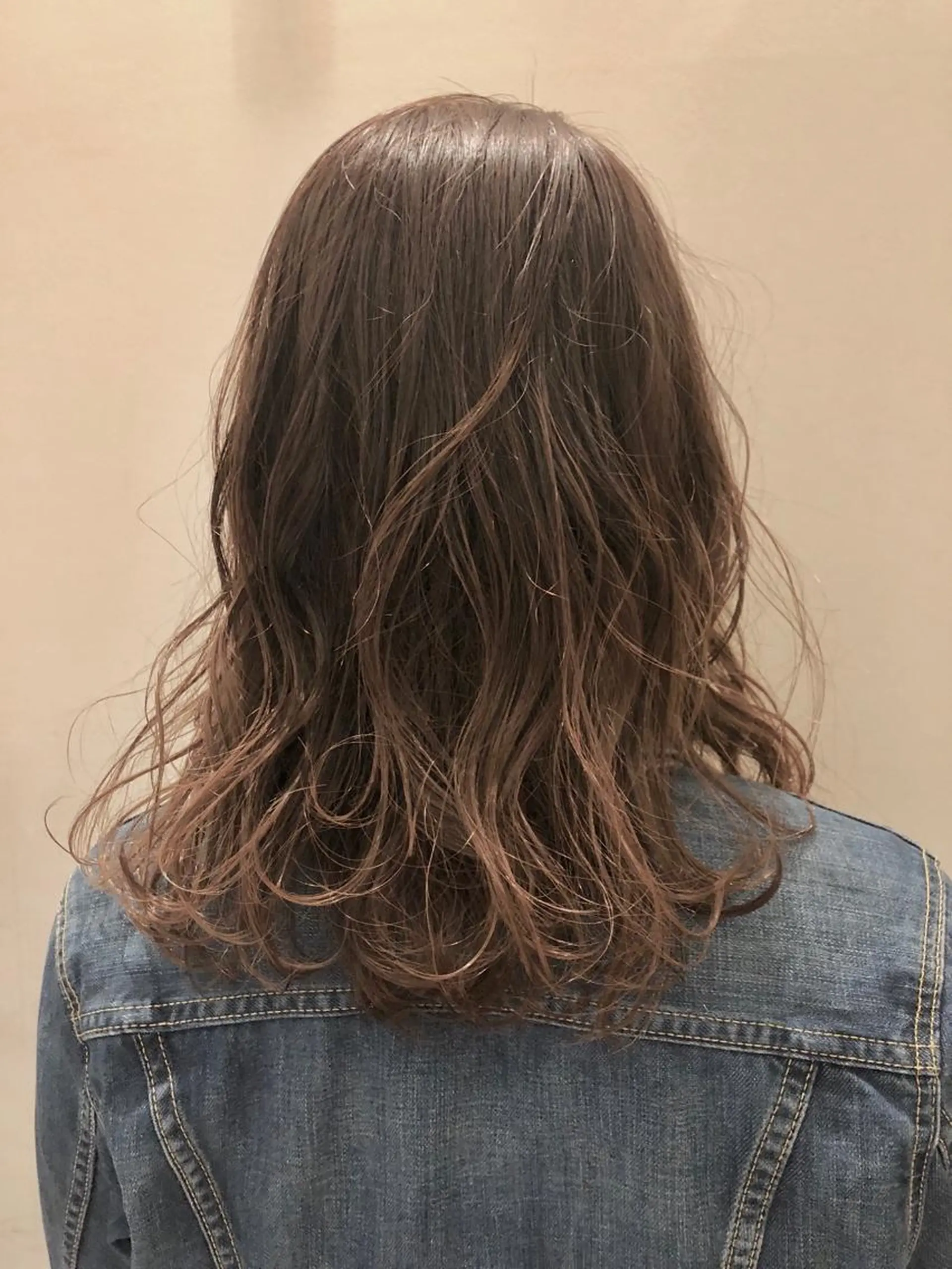 ミディアム カラー パーマ ヘアアレンジ ブリーチ カット ヘアカラー 縮毛矯正 ニシダヒカリ🌙 髪質改善×似合わせのヘアスタイル