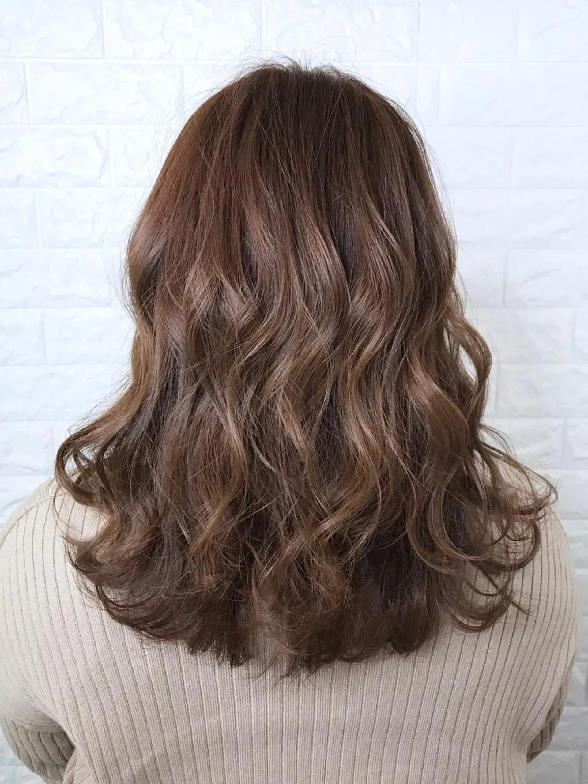 ミディアム カラー ベージュカラー 透明感カラー イルミナカラー カット ヘアカラー エイジングケア特化 美容師✂️山崎竜二のヘアスタイル