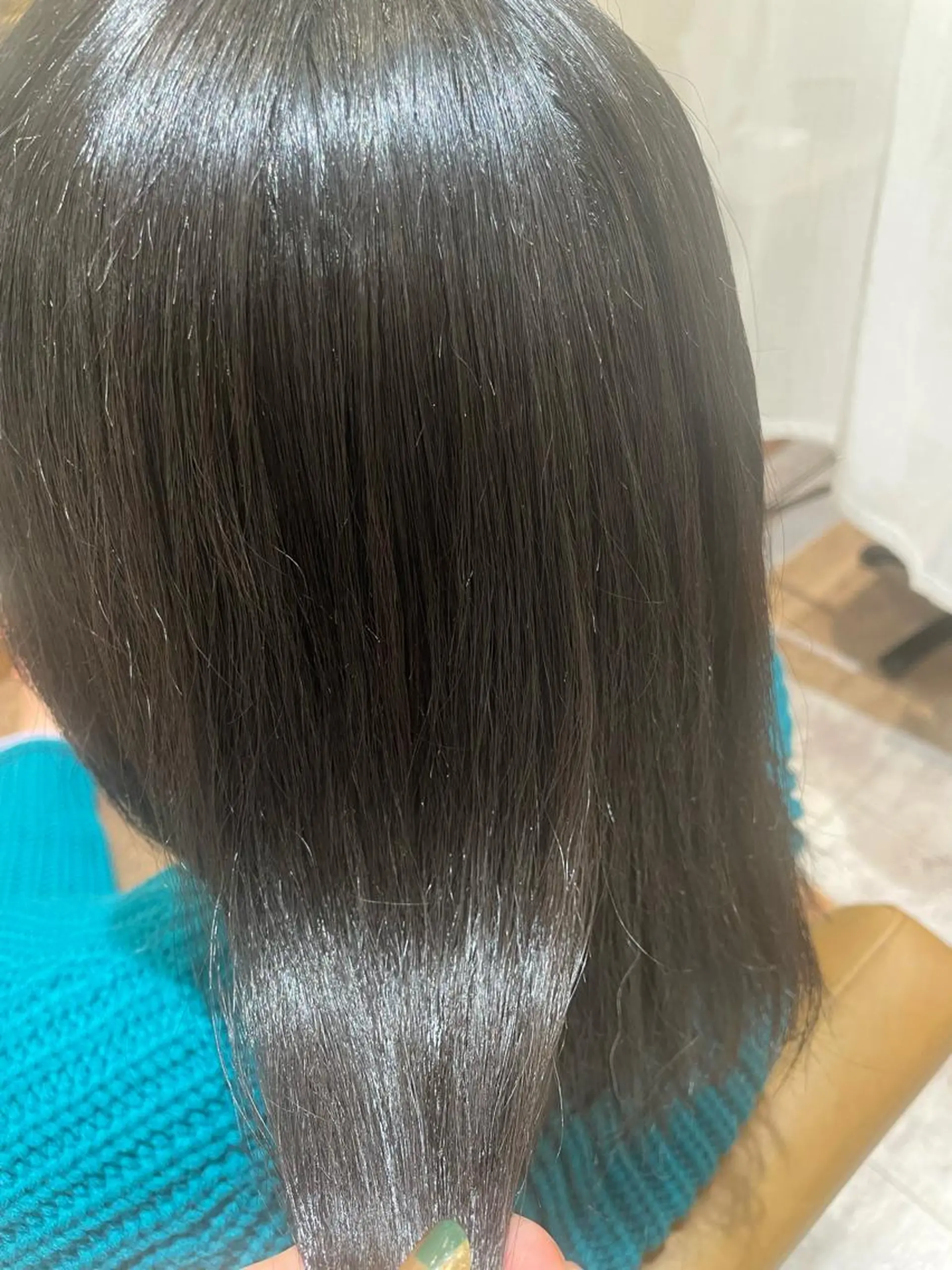 ミディアム 小川 夏生のヘアスタイル