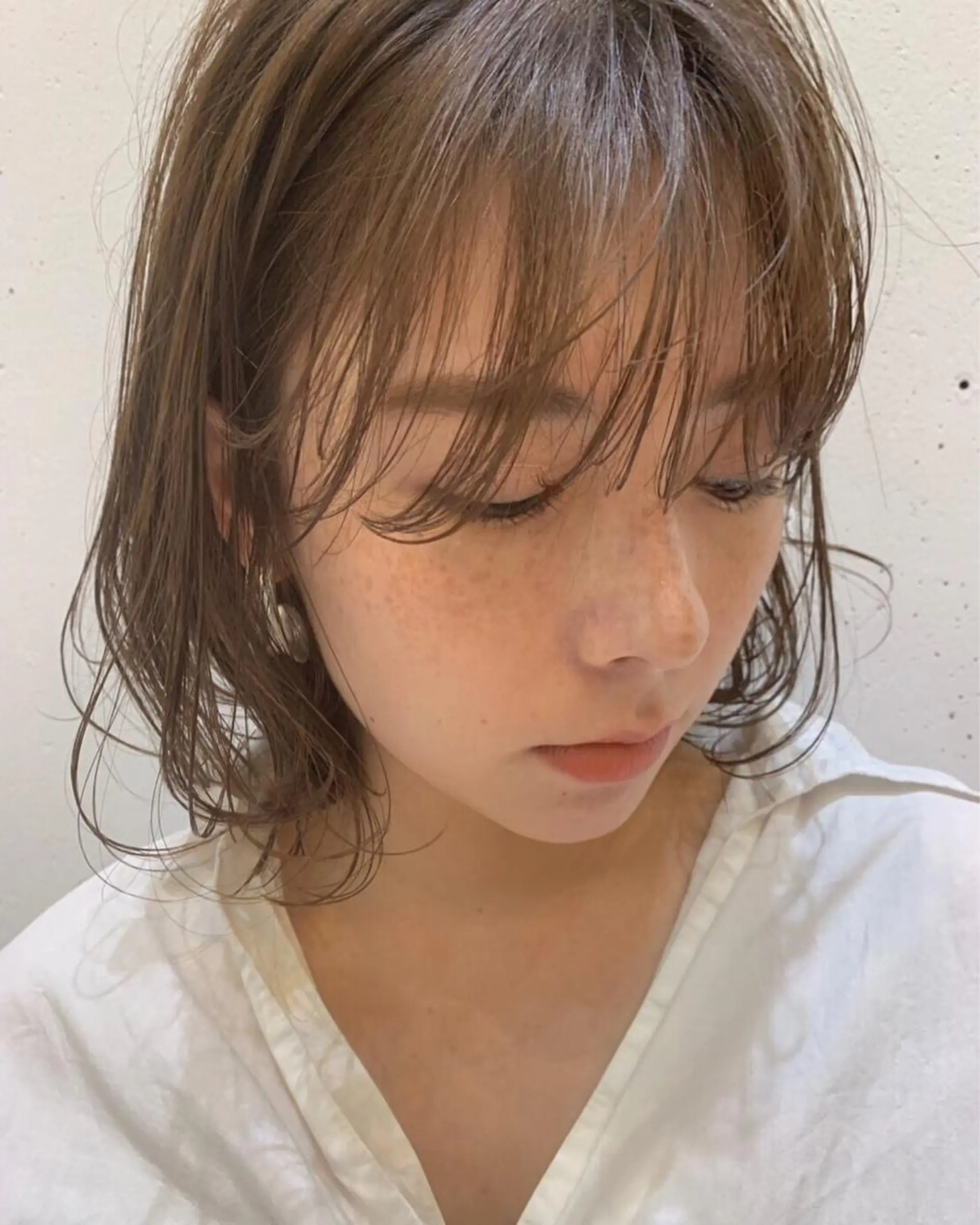 ミディアム カラー パーマ ヘアアレンジ ミディアムパーマ ダブルカラー グラデーションカラー ハイライトカラー イルミナカラー カット ヘアカラー トリートメント akari ♡のヘアスタイル