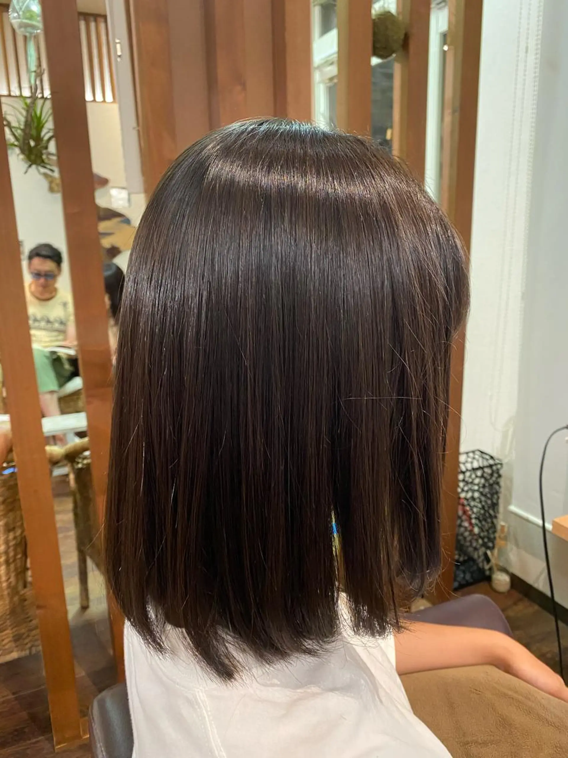 ミディアム 縮毛矯正 栞美容室所属・三浦 健太郎のヘアスタイル