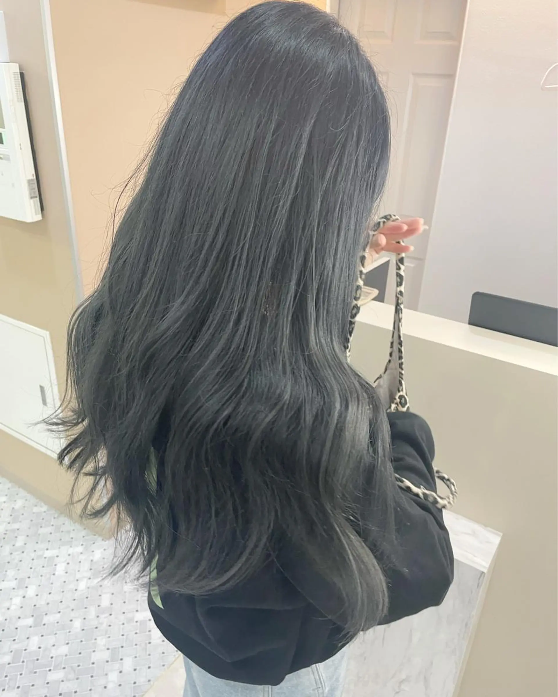 ロング rina／ベージュ ワンホン/韓国ヘアのヘアスタイル