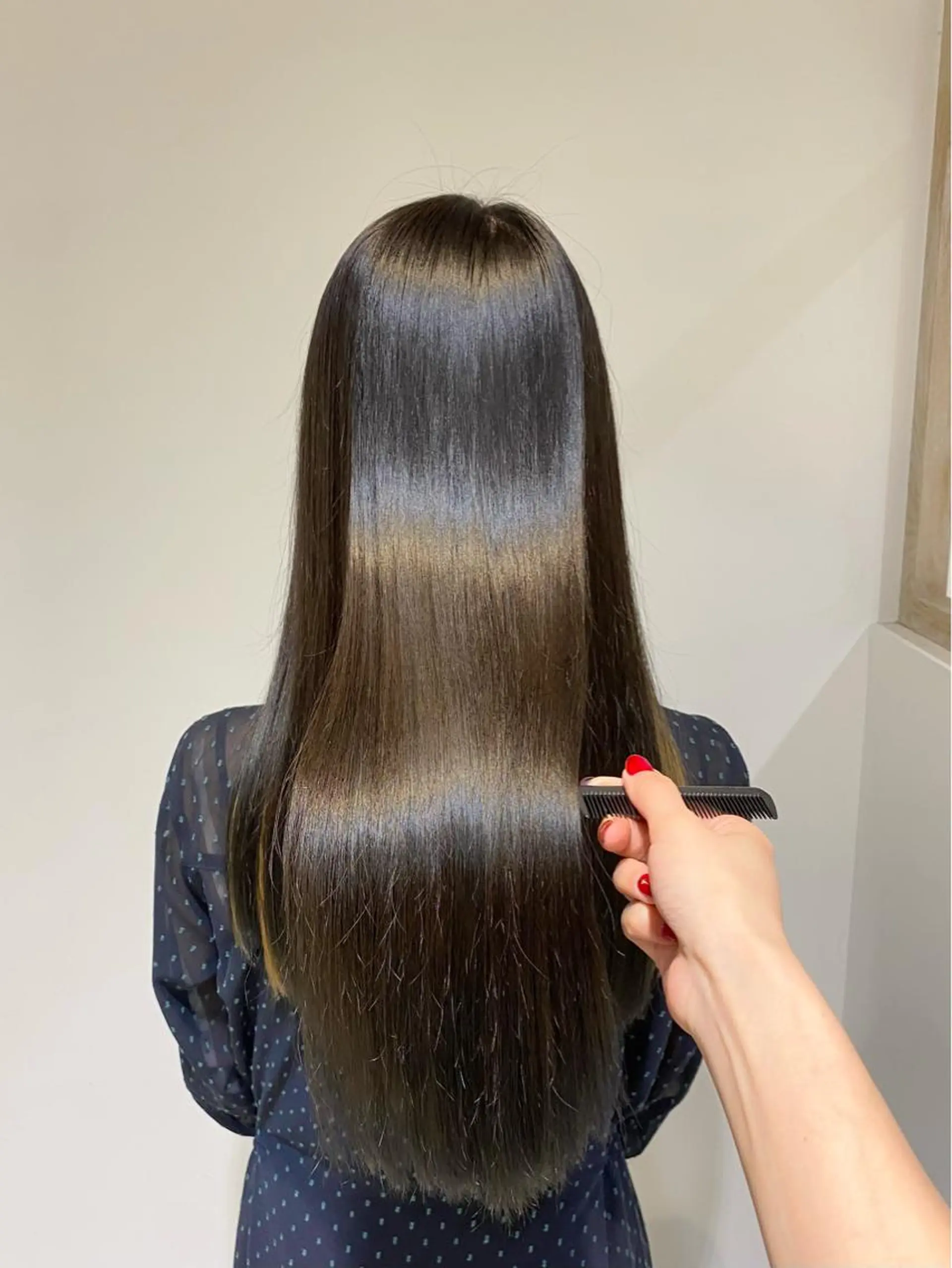 ロング カラー 髪質改善 motel所属・雰囲気引き出す ✨大人レディのヘアスタイル