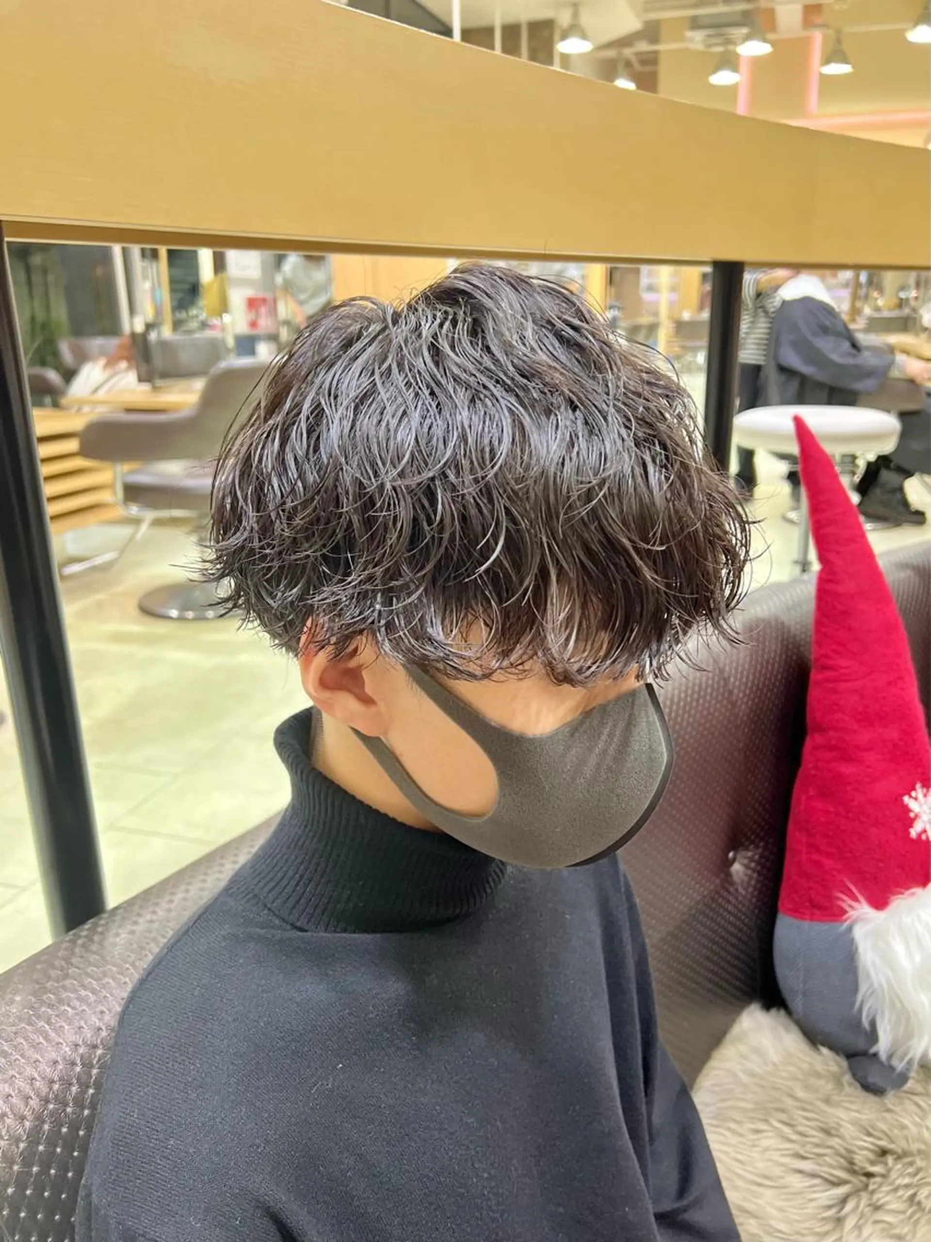 ショート パーマ メンズ カット パーマ ﾎｯﾄﾍﾟｯﾊﾟｰ に移行中【かな】のヘアスタイル