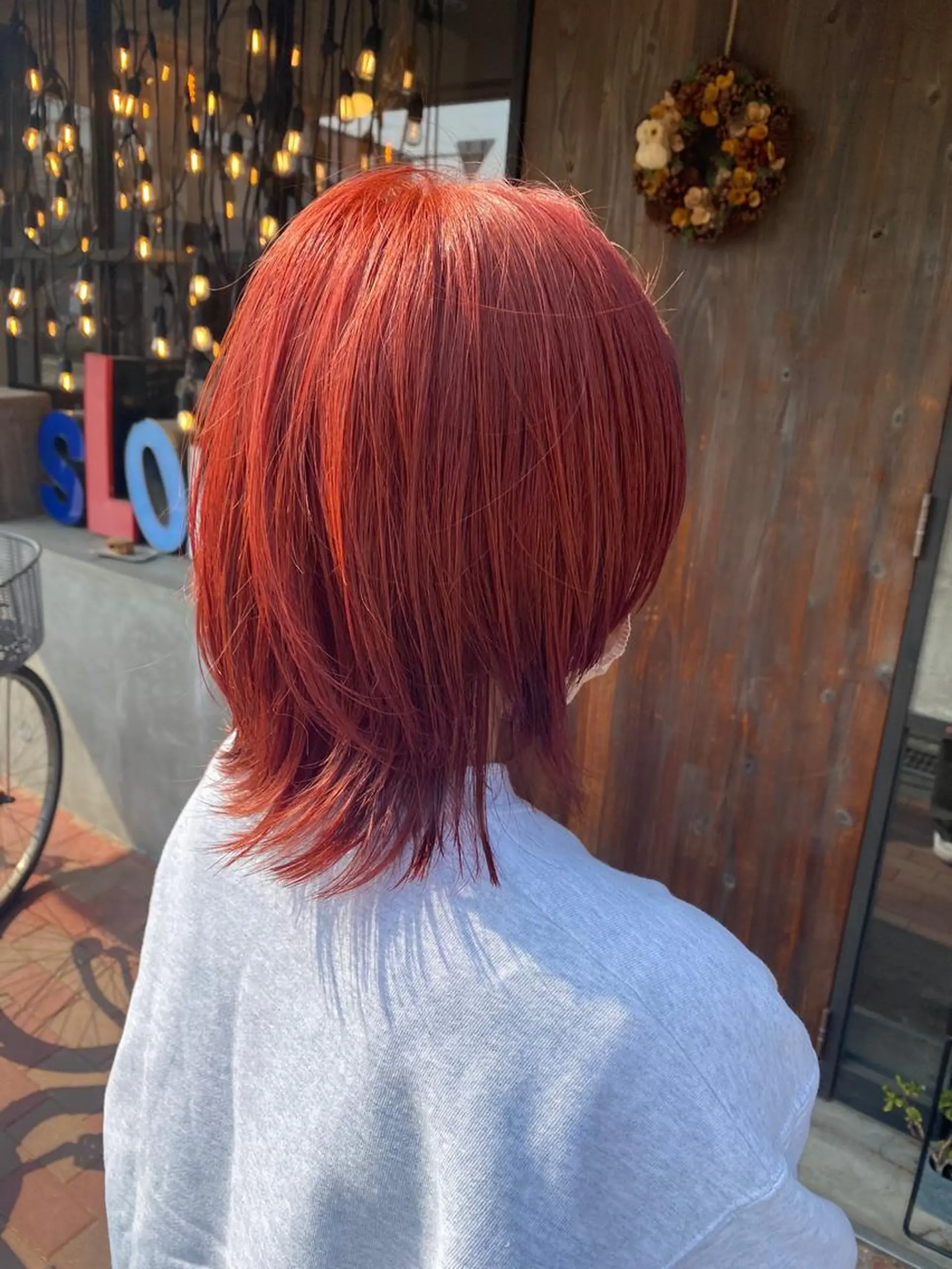 カラー ブリーチ カシス レッドカラー スロウ（slow）所属・slow✂︎ 矢野芹奈のヘアスタイル