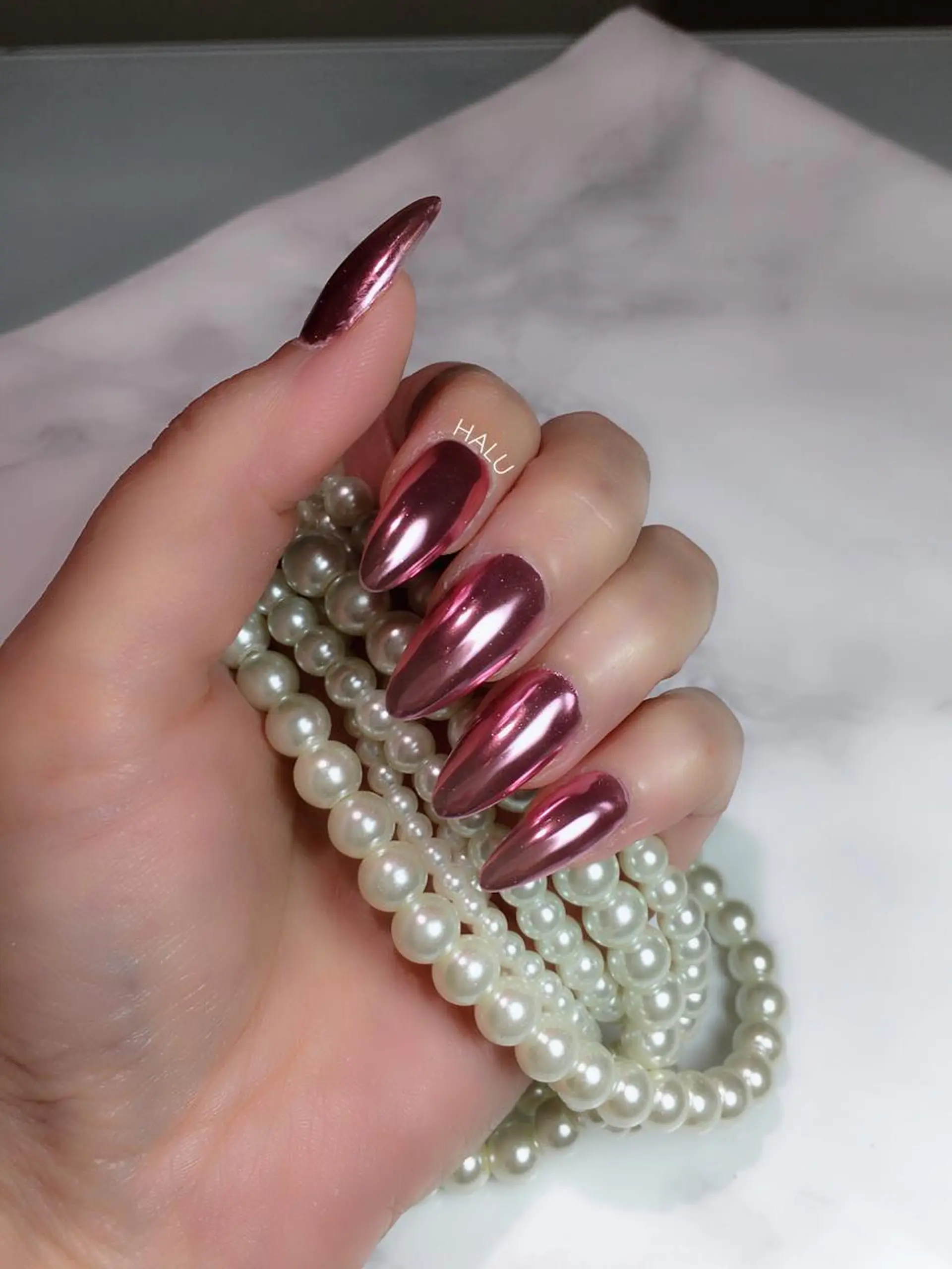ネイル ミラーネイル ピンク シンプルネイル HALU ハルのネイルデザイン