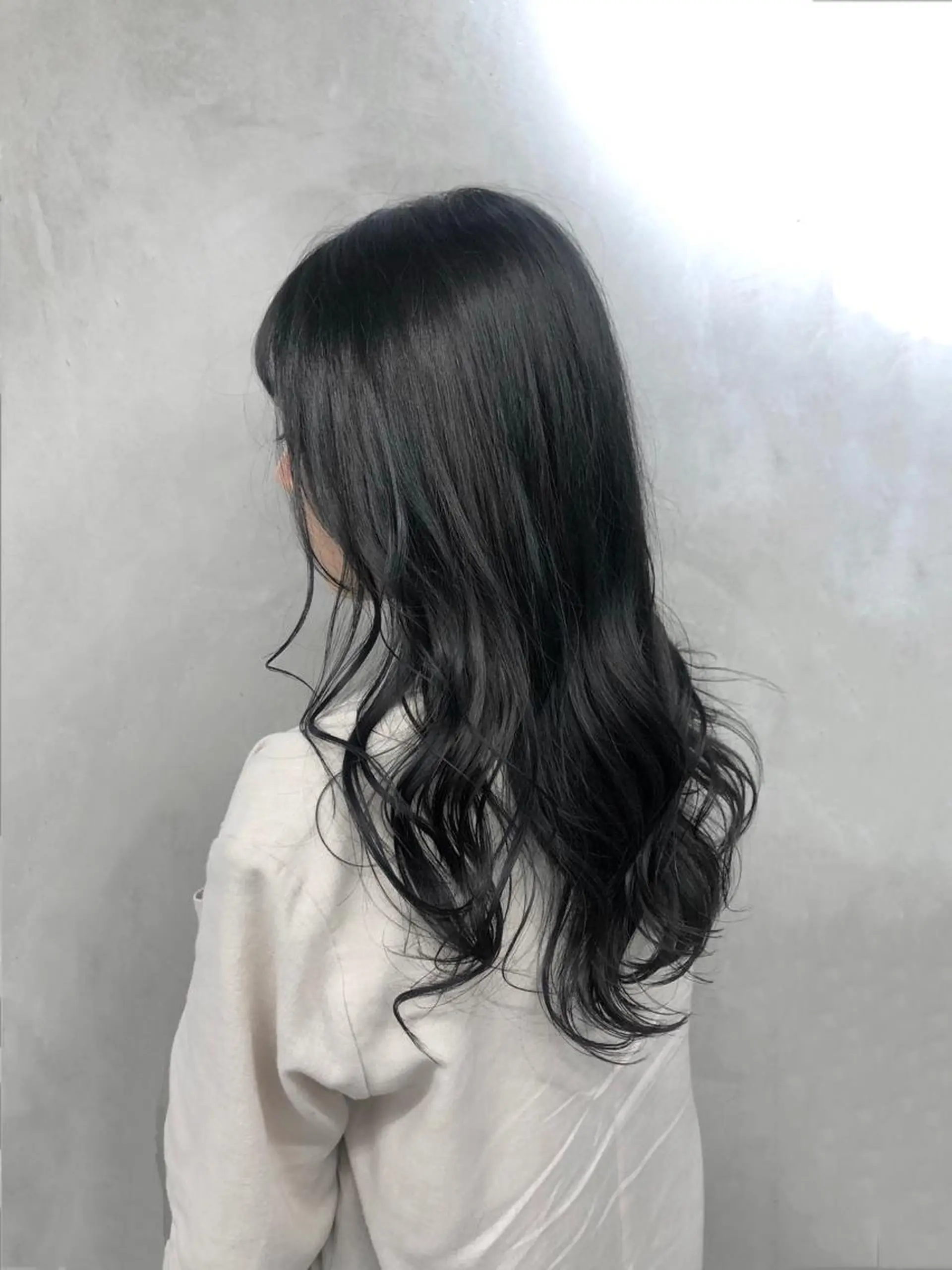 ロング カラー アディクシーカラー イルミナカラー 韓国レイヤーカット要 暗透カラー📓吉祥寺のヘアスタイル