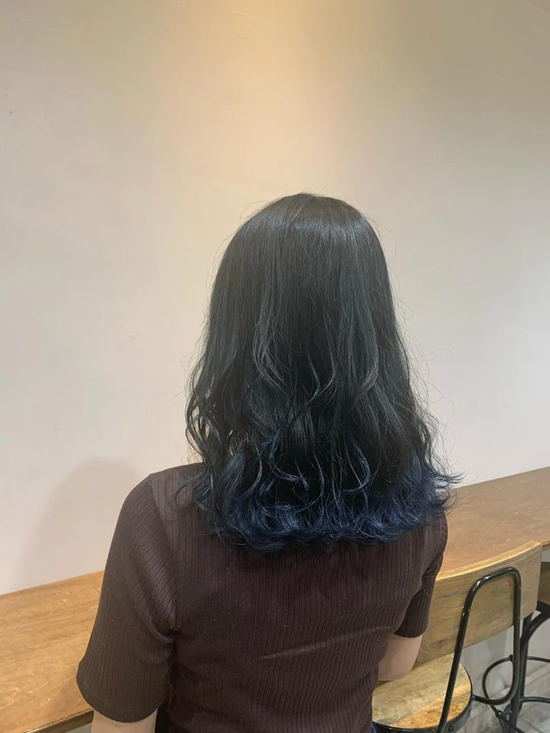 ミディアム カラー ハイトーン/レイヤー 💜Akaneのヘアスタイル