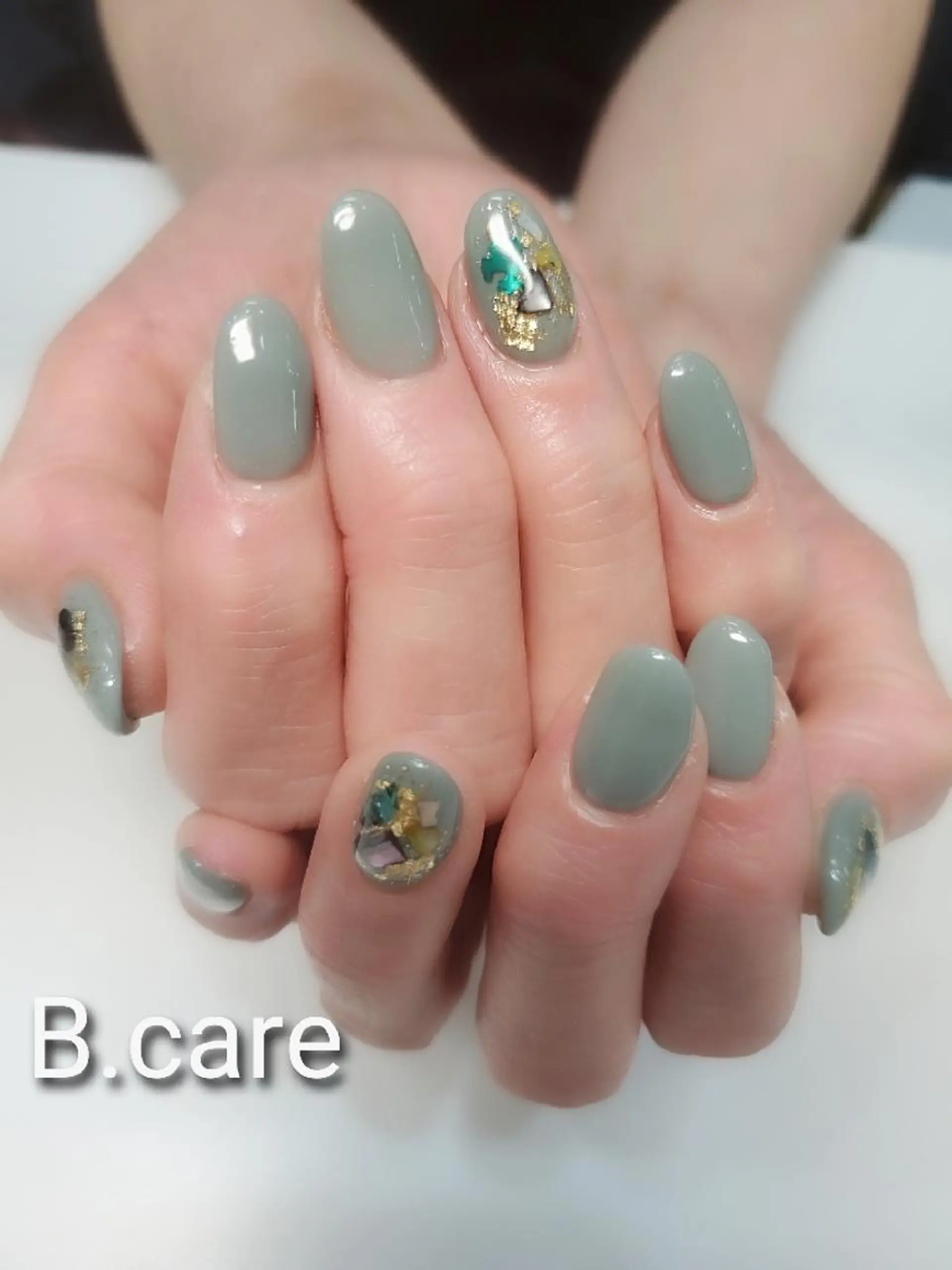ネイル アートネイル グリーン シンプルネイル B.care自由ヶ丘所属・早坂  のネイルデザイン